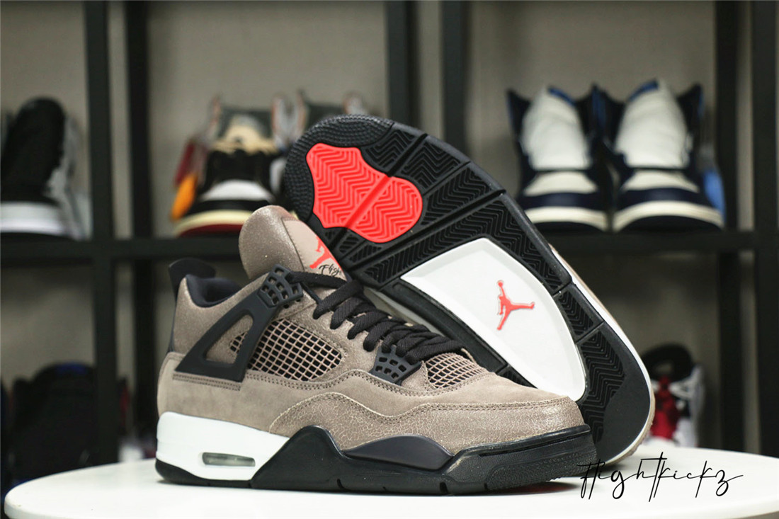 Air Jordan 4 Retro ‘Taupe Haze’