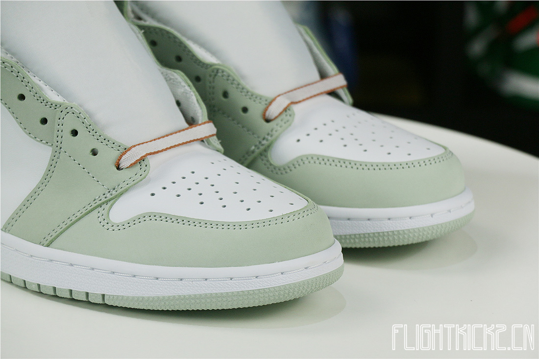 Air Jordan 1 High OG Seafoam (W) 2021