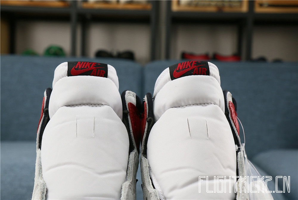 Air Jordan 1 Retro Light Grey Smoke 2020