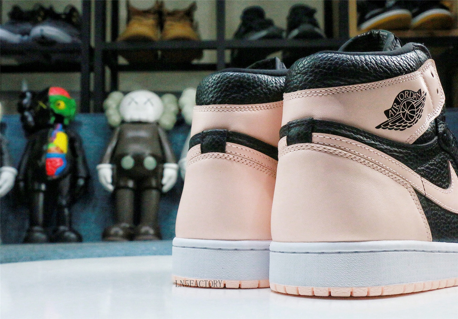 Jordan 1 Retro High Black Crimson Tint