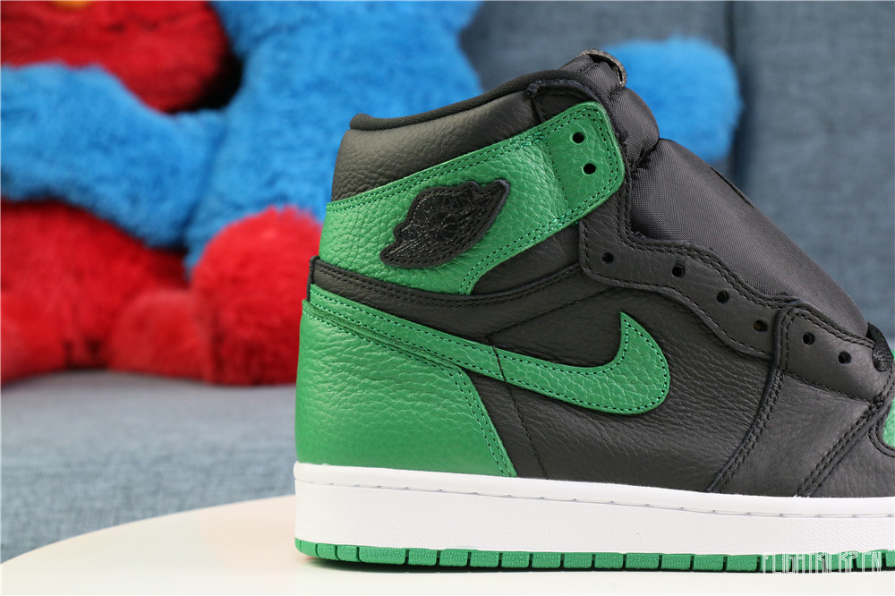 Air Jordan 1 Retro Pine Green 2.0 2020