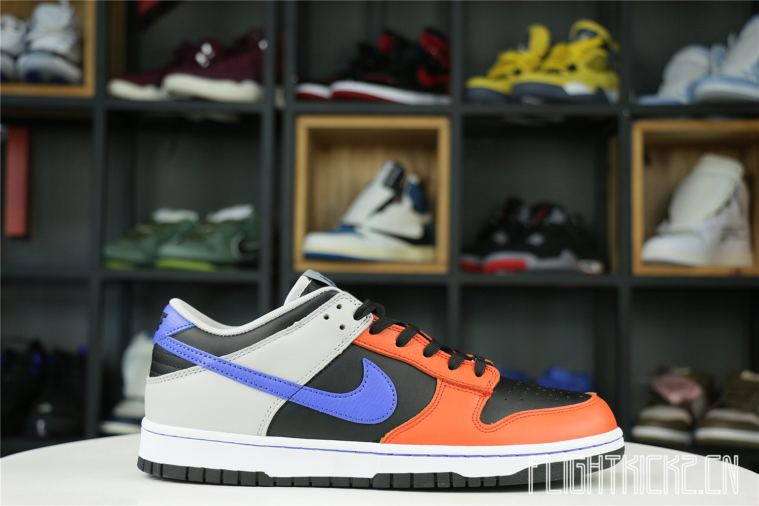 Nike Dunk Low EMB NBA 75th Anniversary Knicks