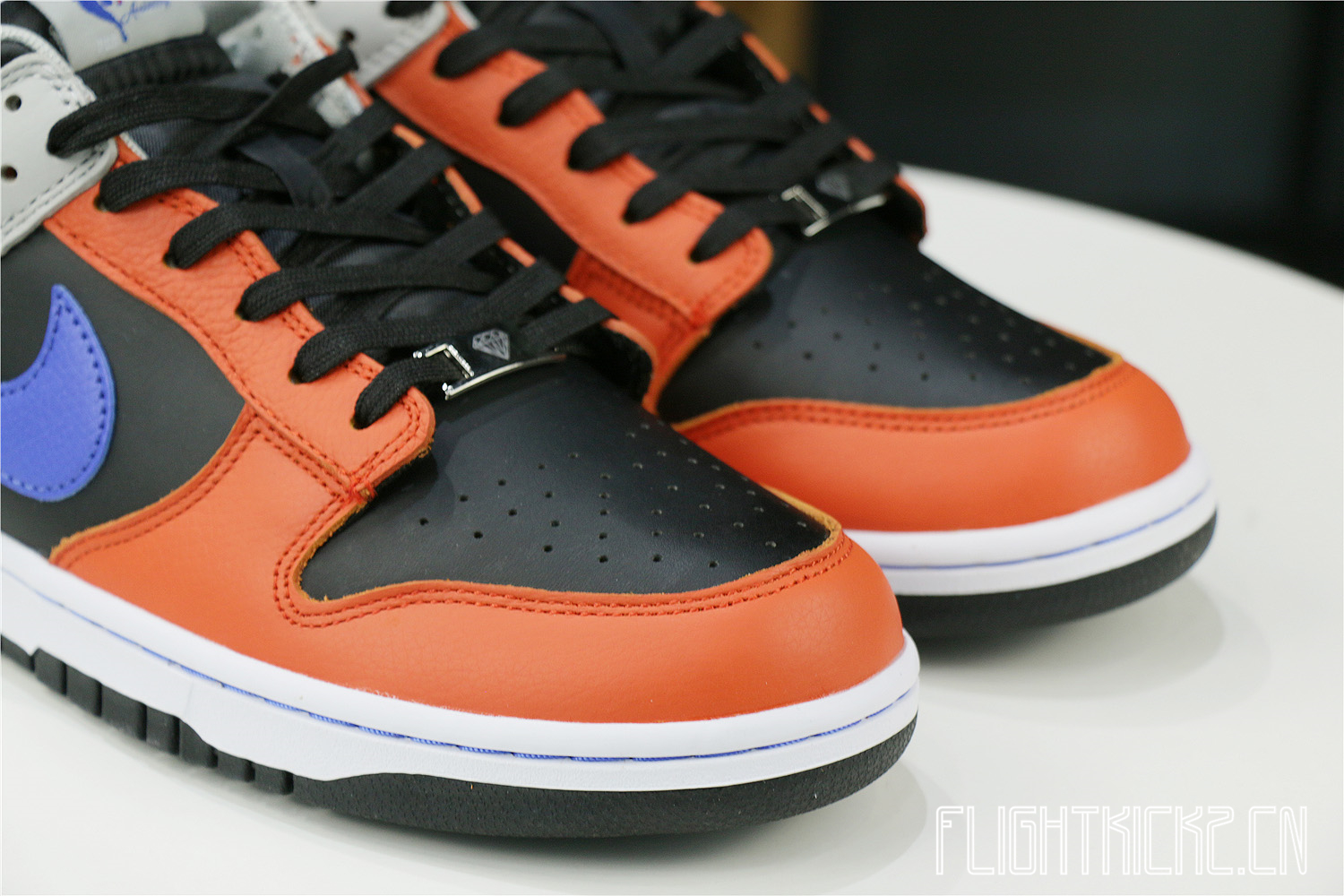 Nike Dunk Low EMB NBA 75th Anniversary Knicks