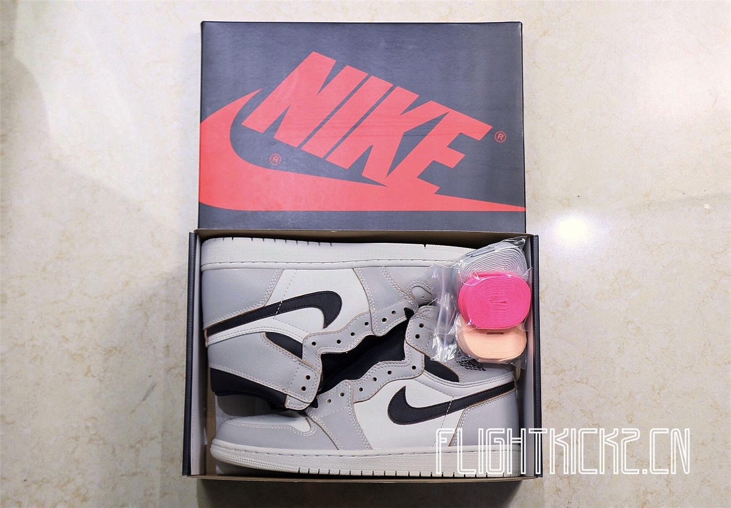 Jordan 1 Retro High OG Defiant SB NYC to Paris