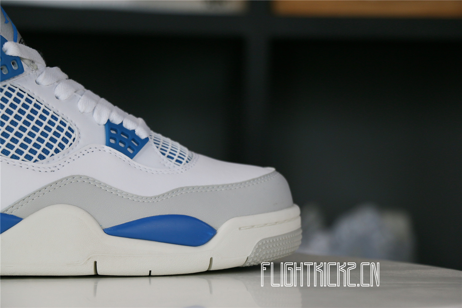 AIR JORDAN 4 RETRO ‘MILITARY BLUE’ 2012