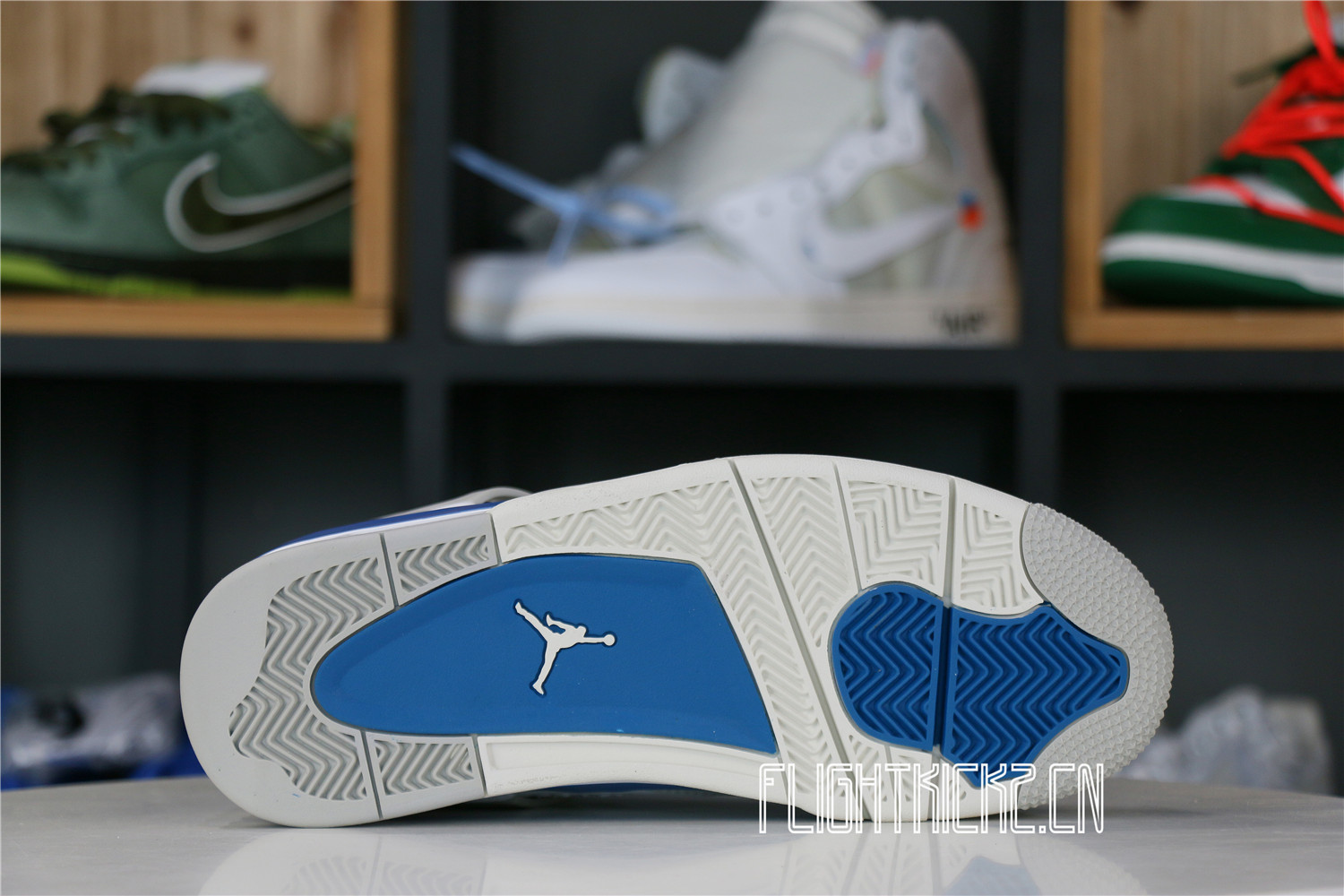 AIR JORDAN 4 RETRO ‘MILITARY BLUE’ 2012