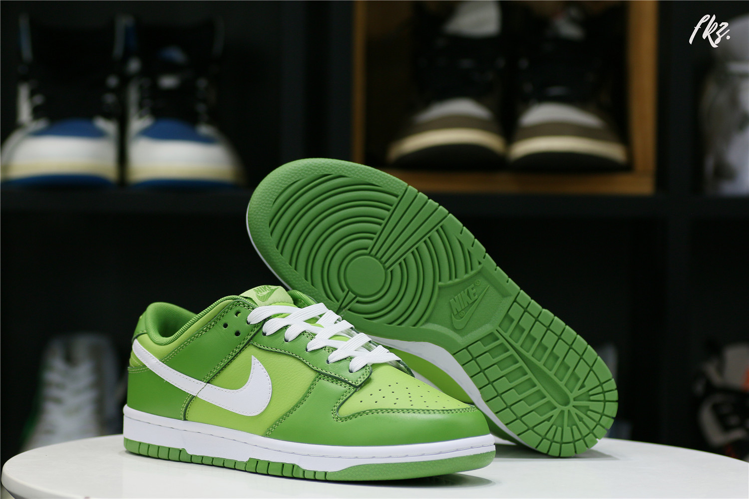 DUNK LOW ‘CHLOROPHYLL’
