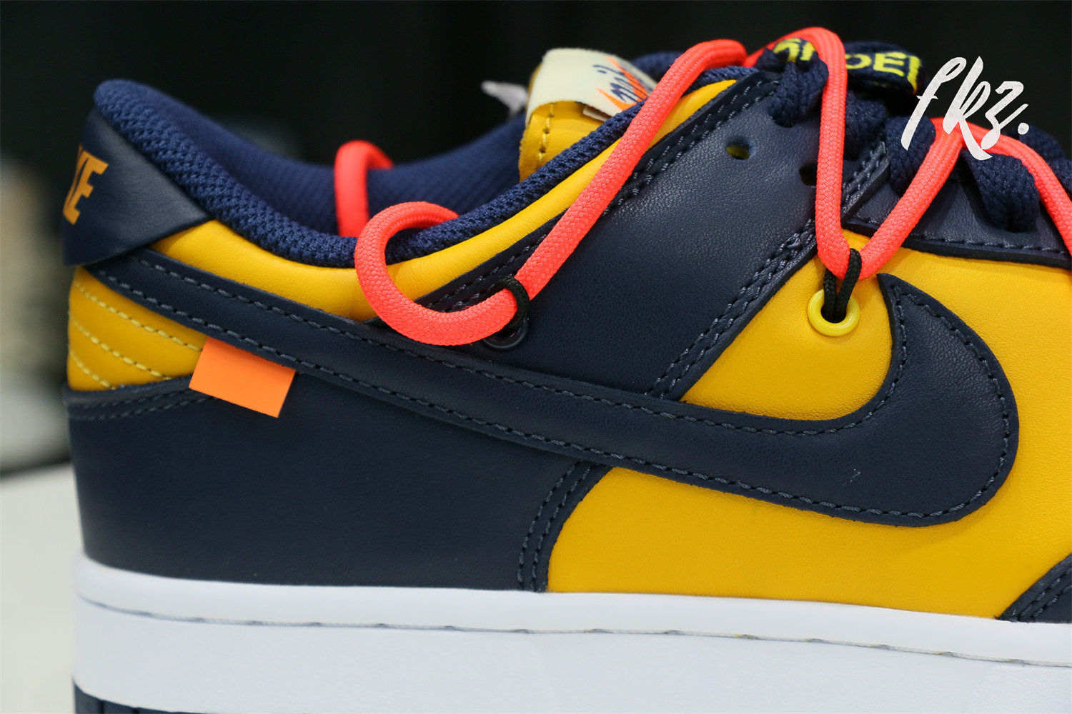 Off-White x Nike Dunk Low “Michigan” 2019(LN5 A1 Batch)