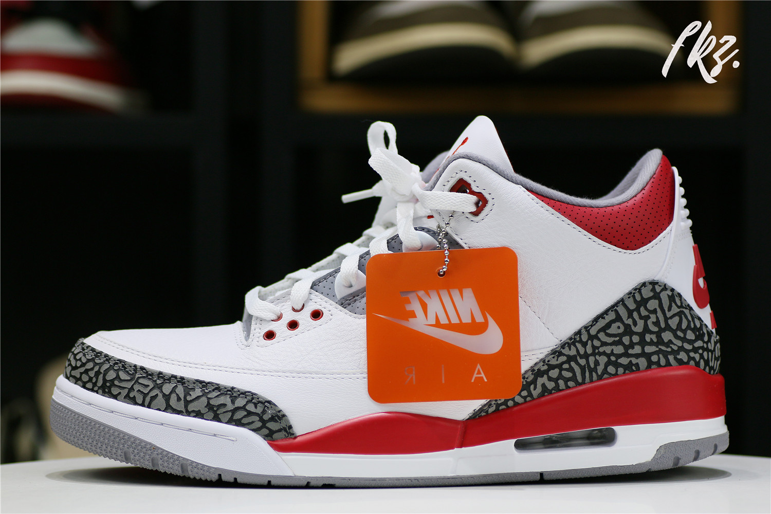 AIR JORDAN 3 RETRO ‘FIRE RED’ 2022