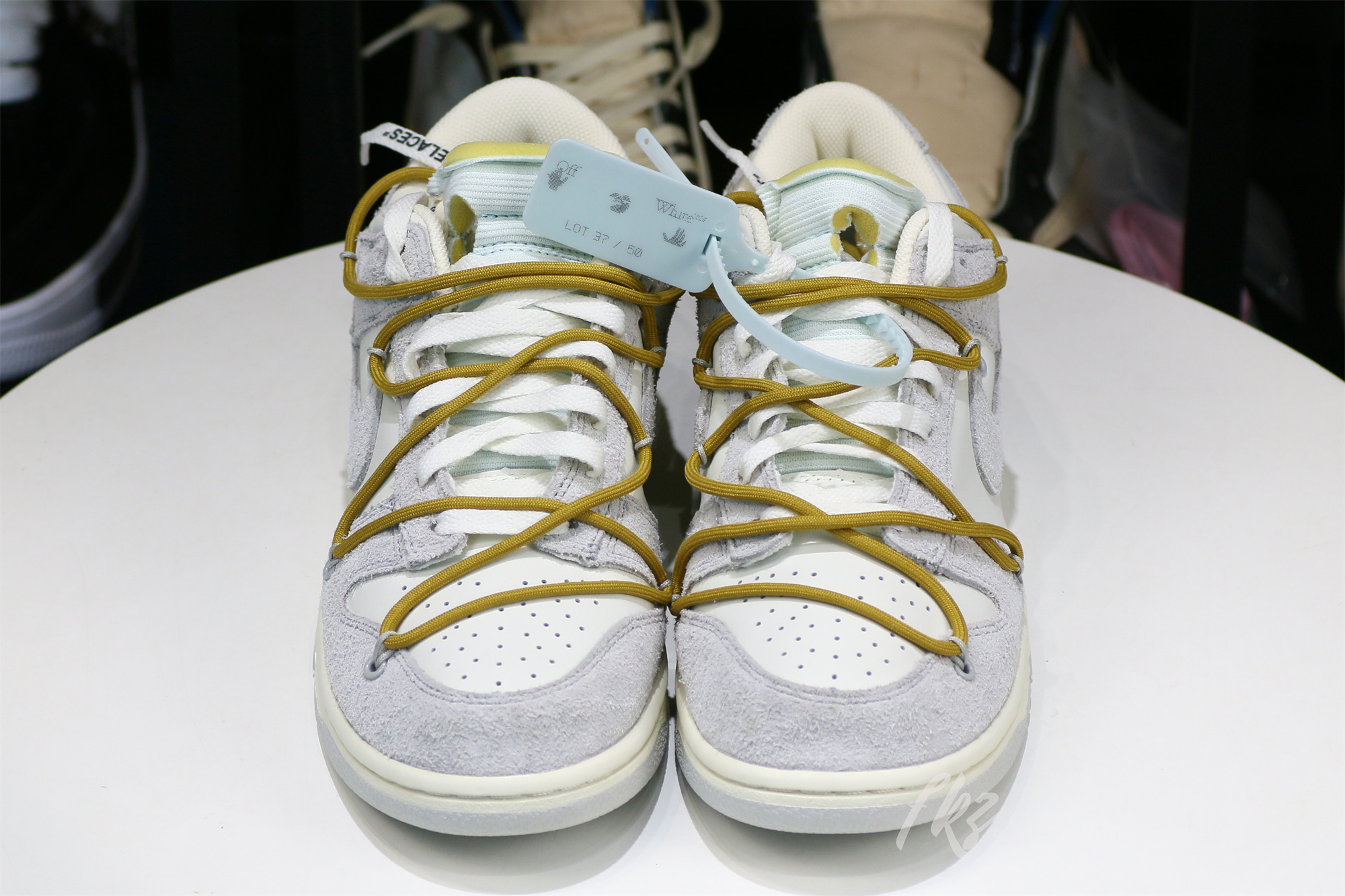 Nike Dunk Low Off-White Lot 37