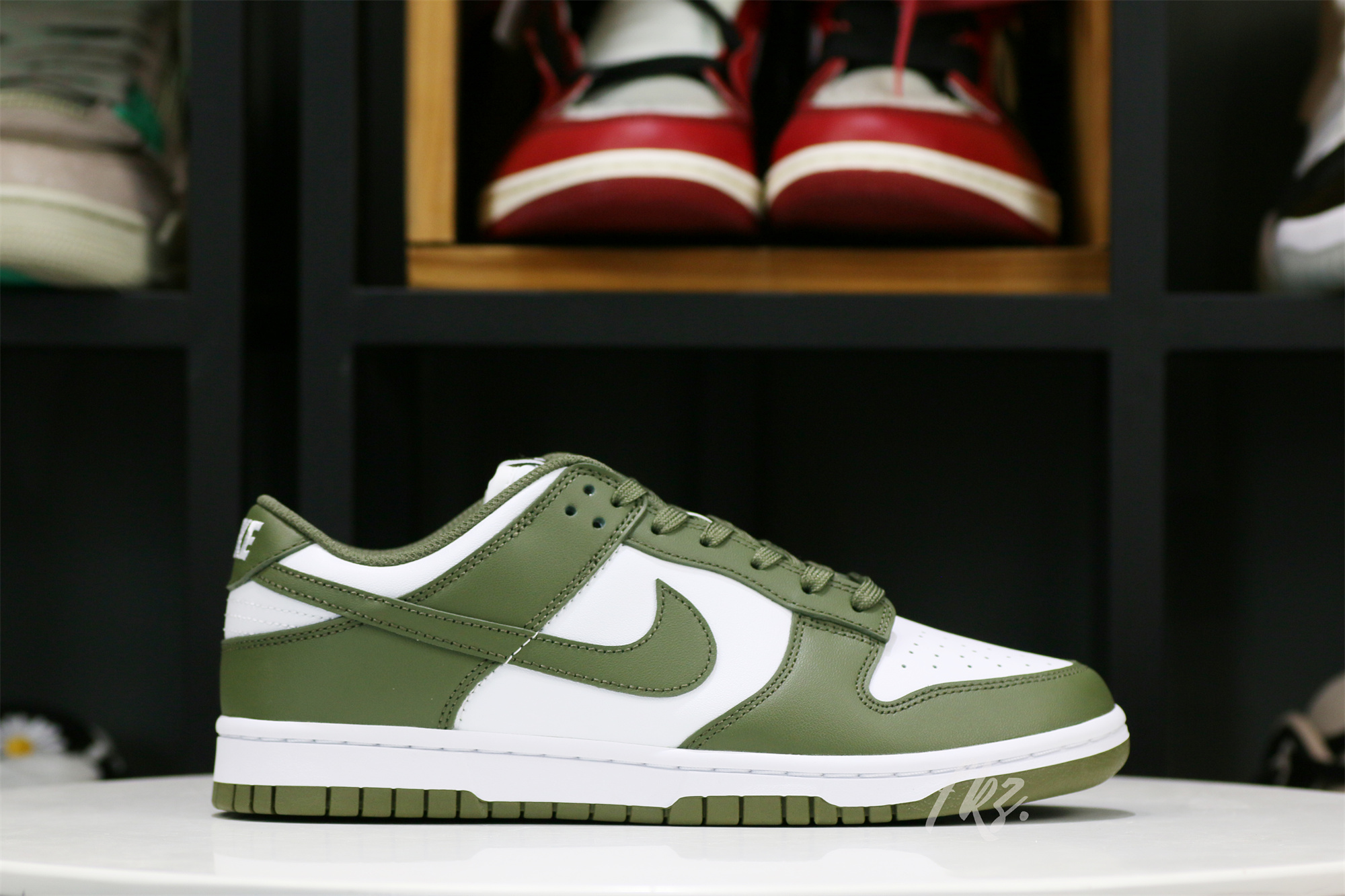 Nike Dunk Medium Olive W
