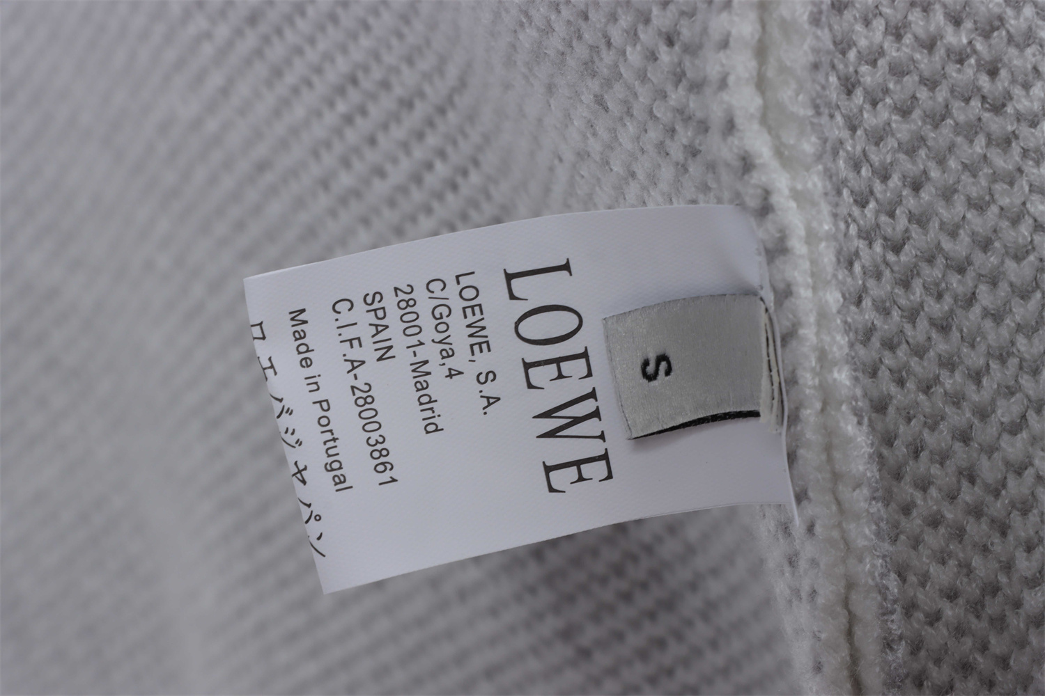 Loevve 22FW pocket four-leaf clover jacquard crew neck sweater