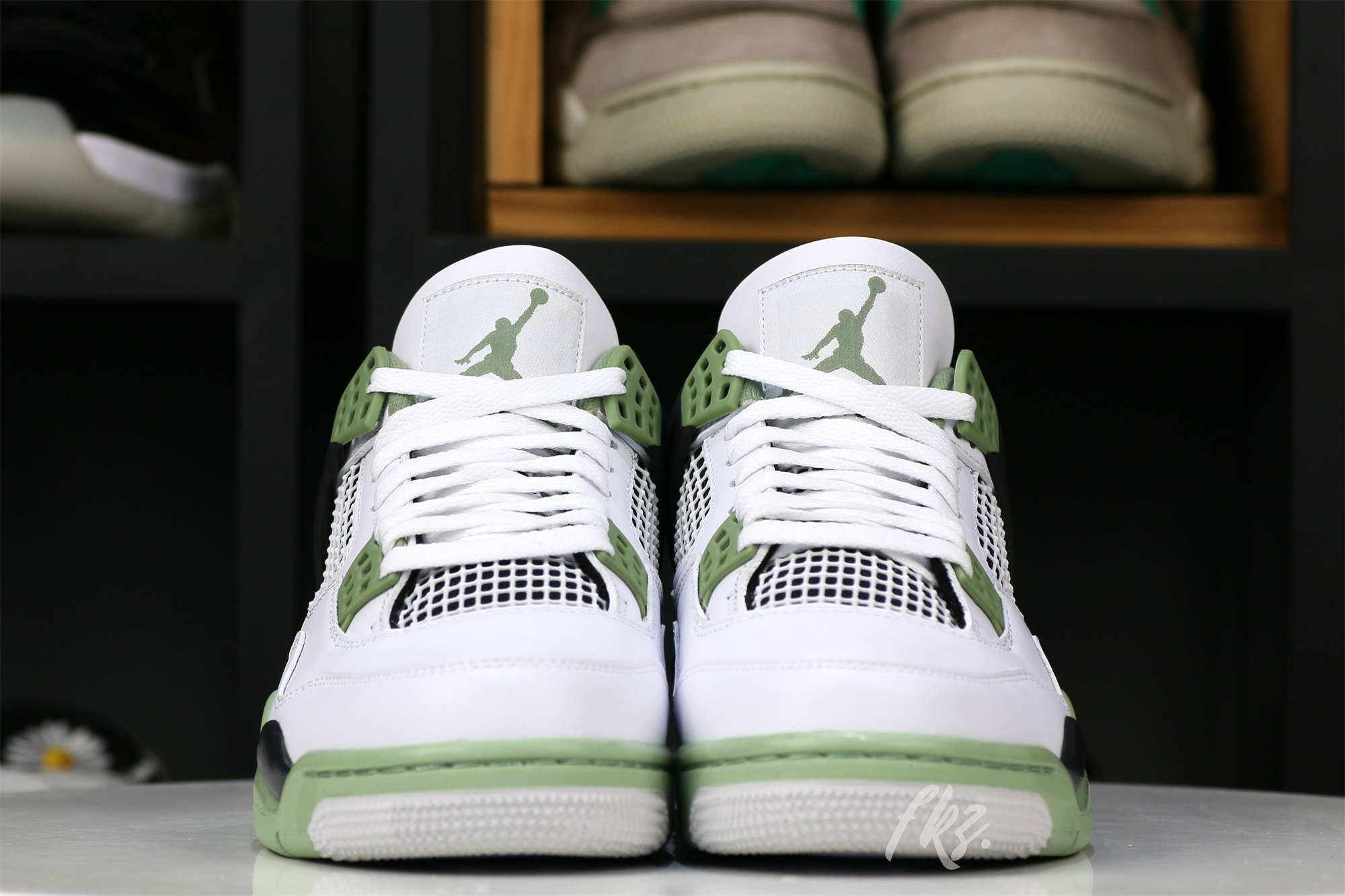 Jordan 4 Retro Seafoam WMs 2023