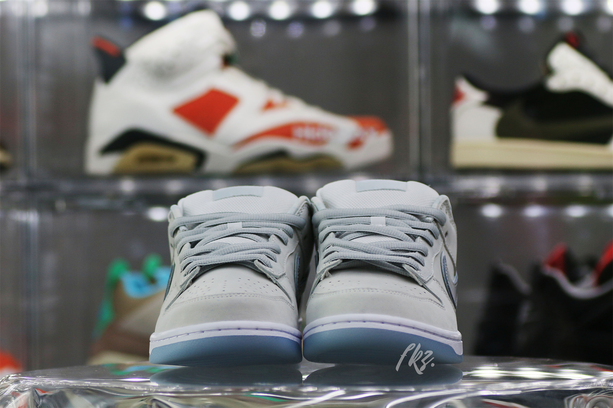 Nike Dunk Low White Lobster (Friends and Family)