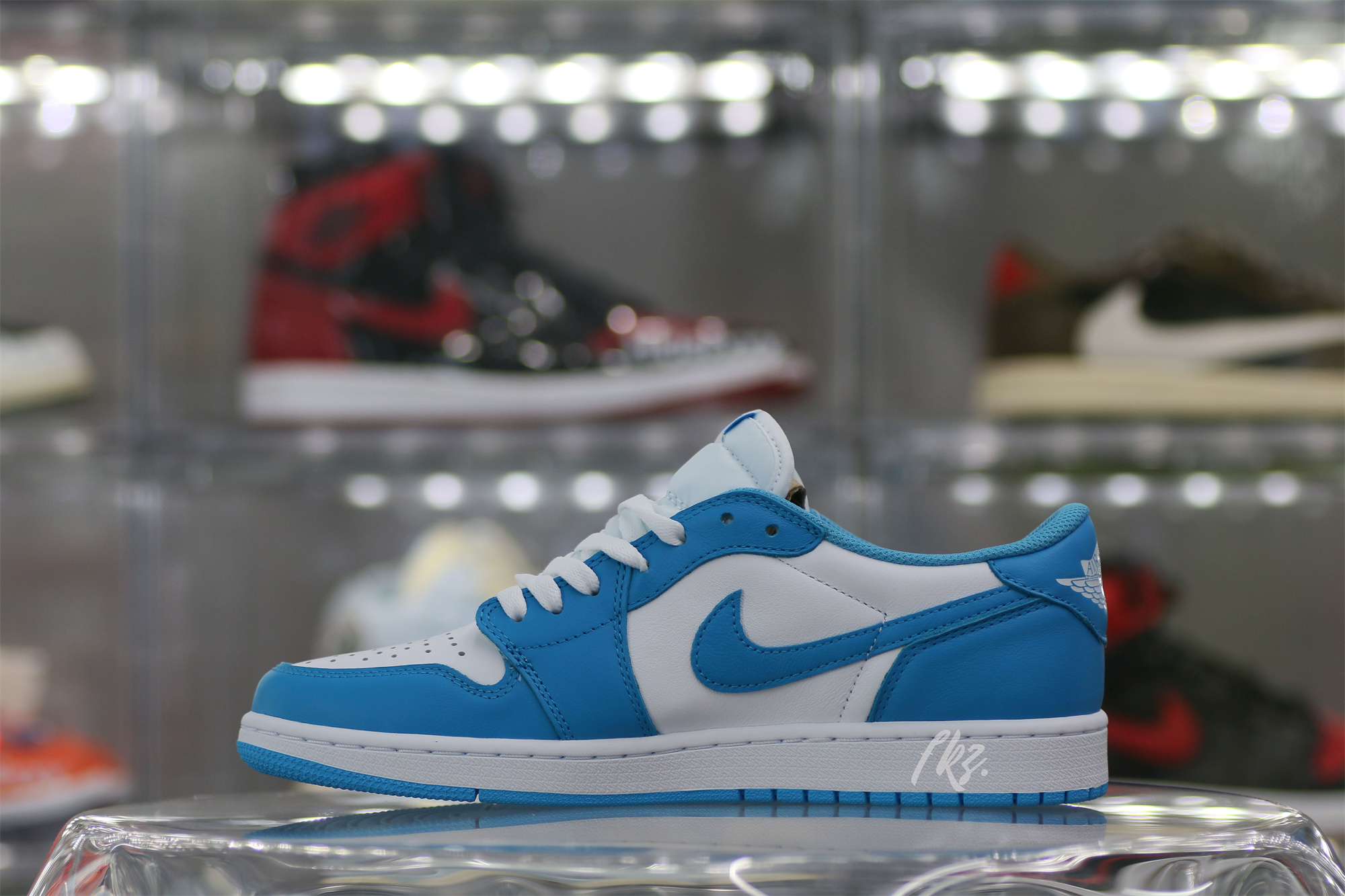 Jordan 1 Low SB University Blue UNC 2019