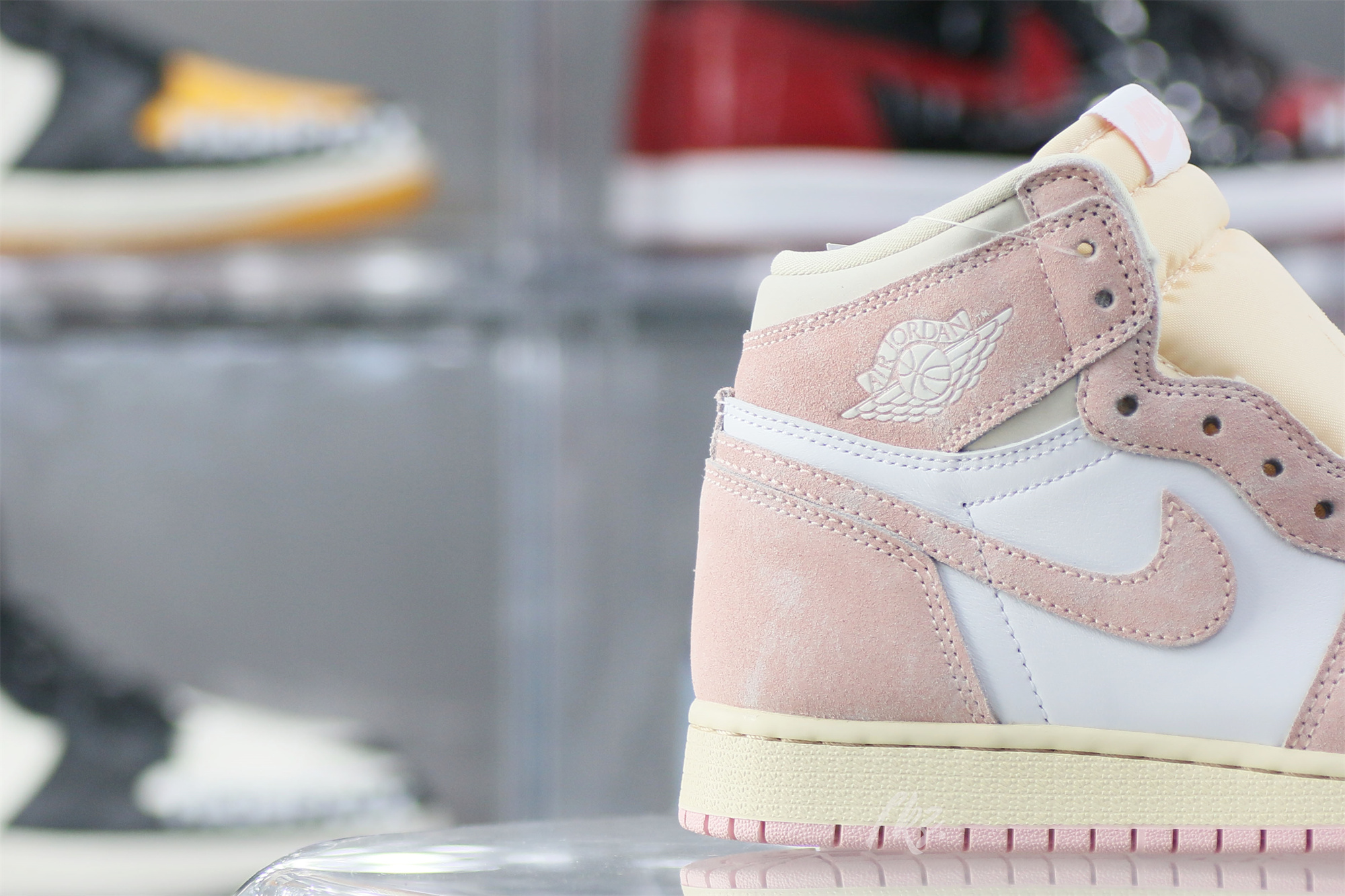 Air Jordan 1 Retro High OG ‘Washed Pink’ Wmns