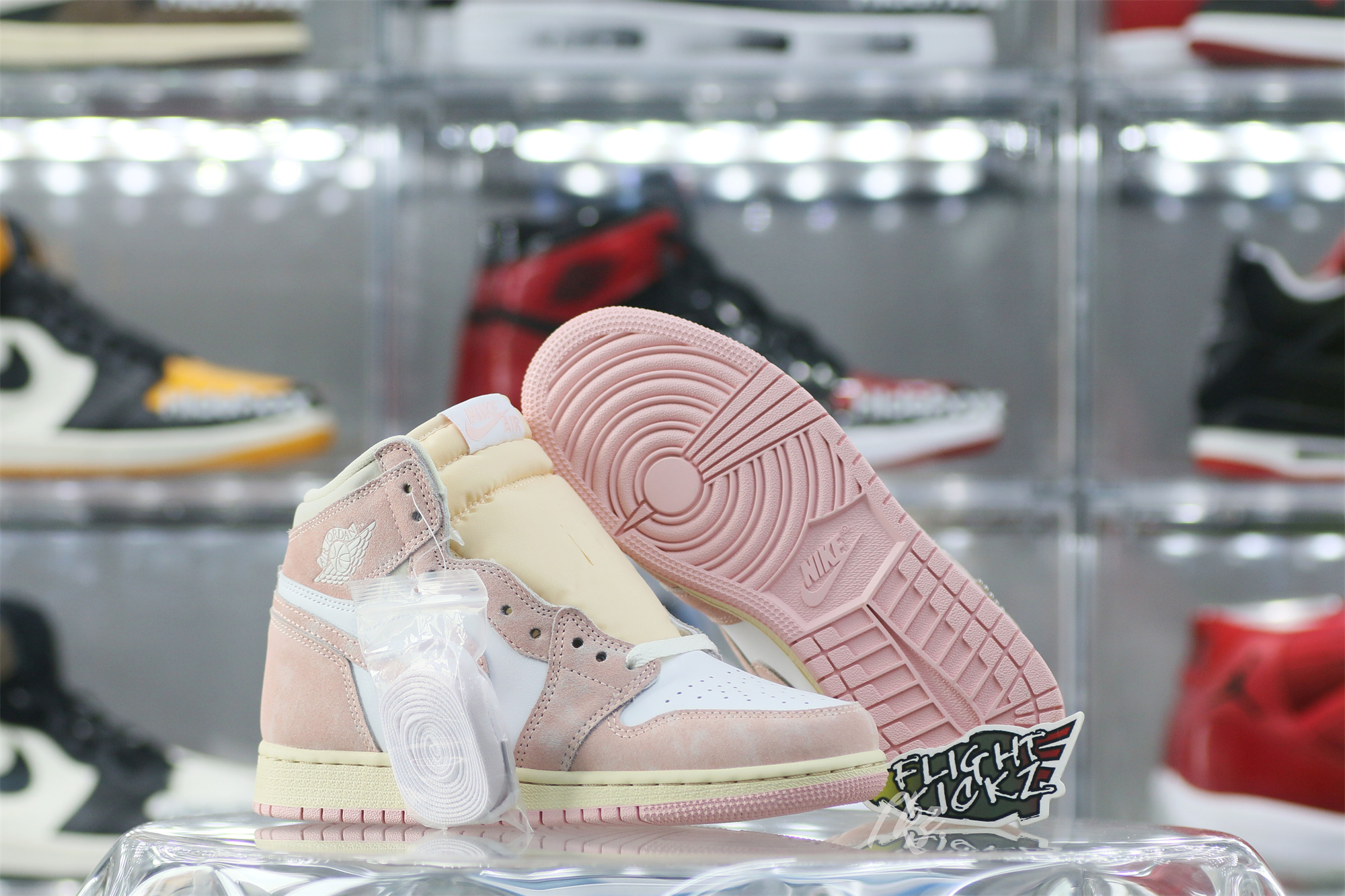 Air Jordan 1 Retro High OG ‘Washed Pink’ Wmns