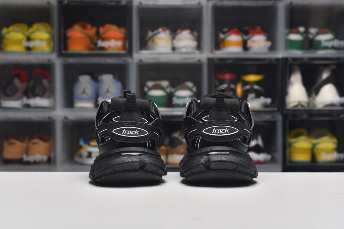 Balenciag* Track Sneaker ‘Black White’