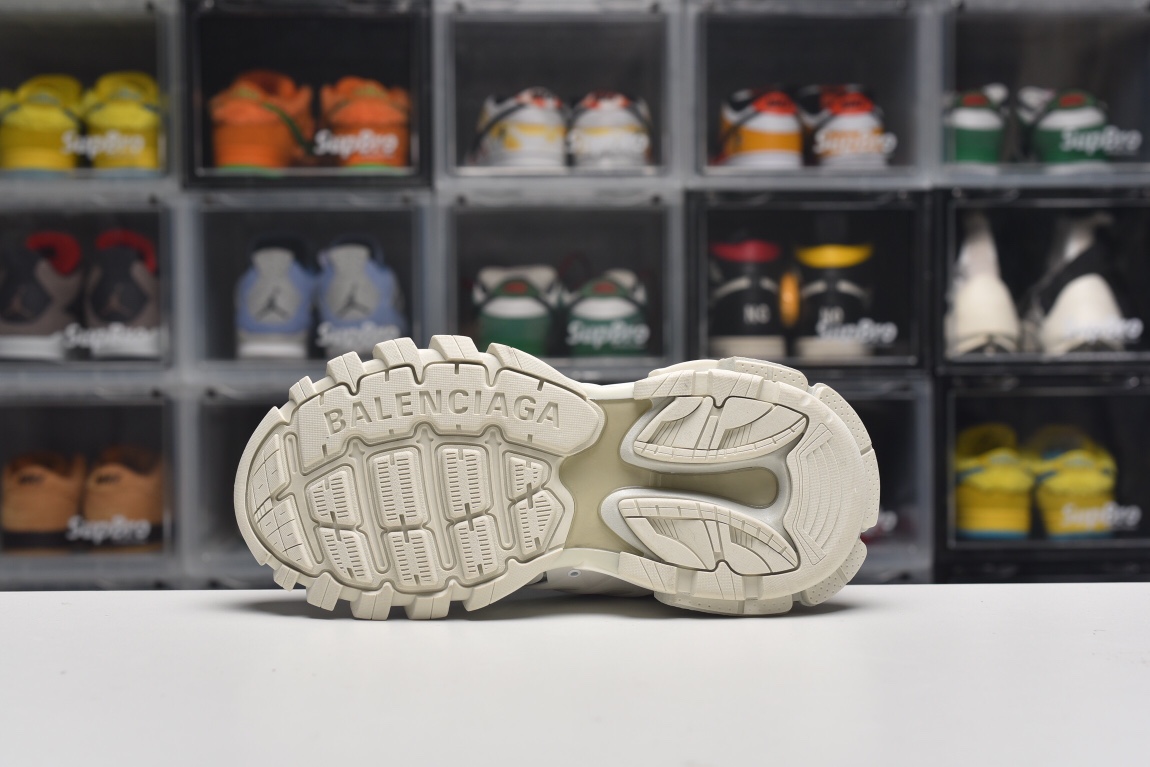 Balenciag* Track Trainer ‘White’