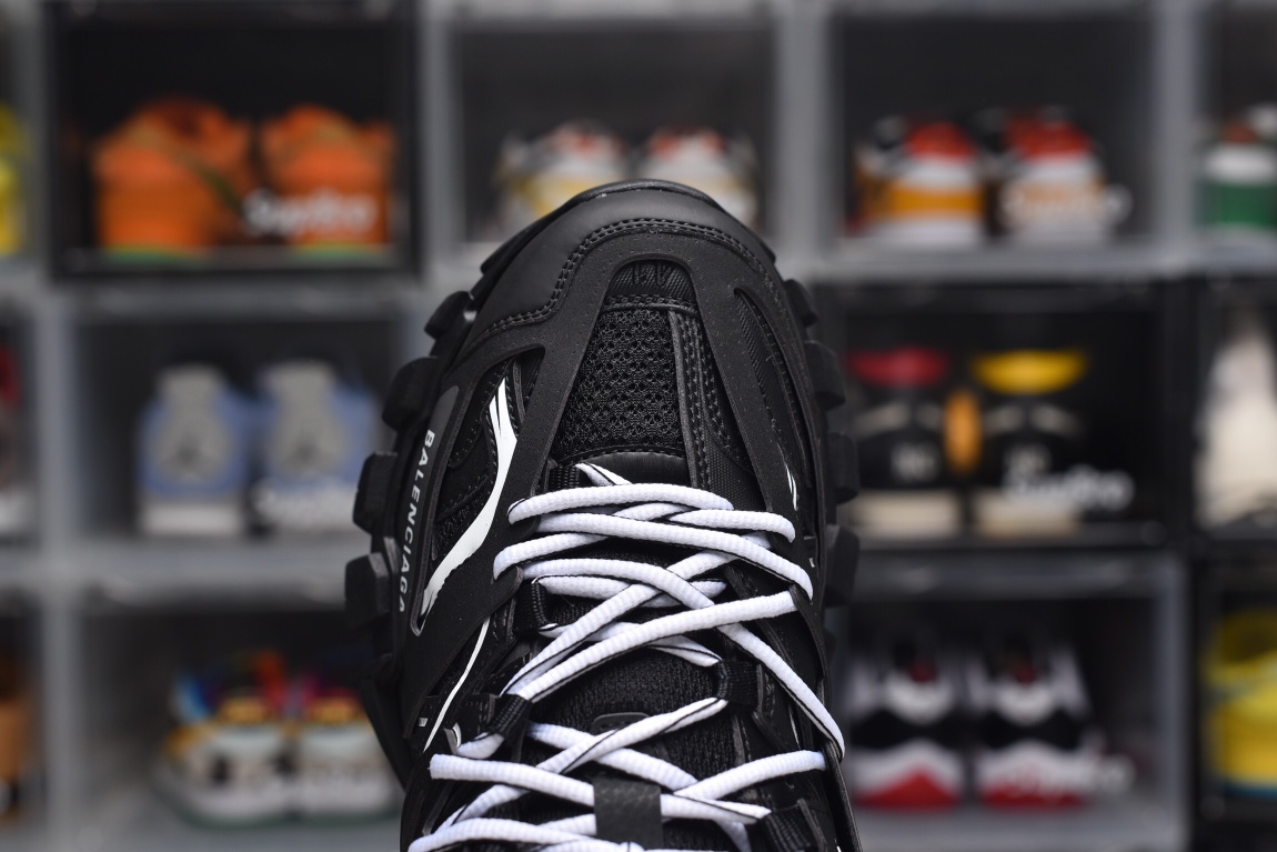 Balenciag* Track Sneaker ‘Black White’