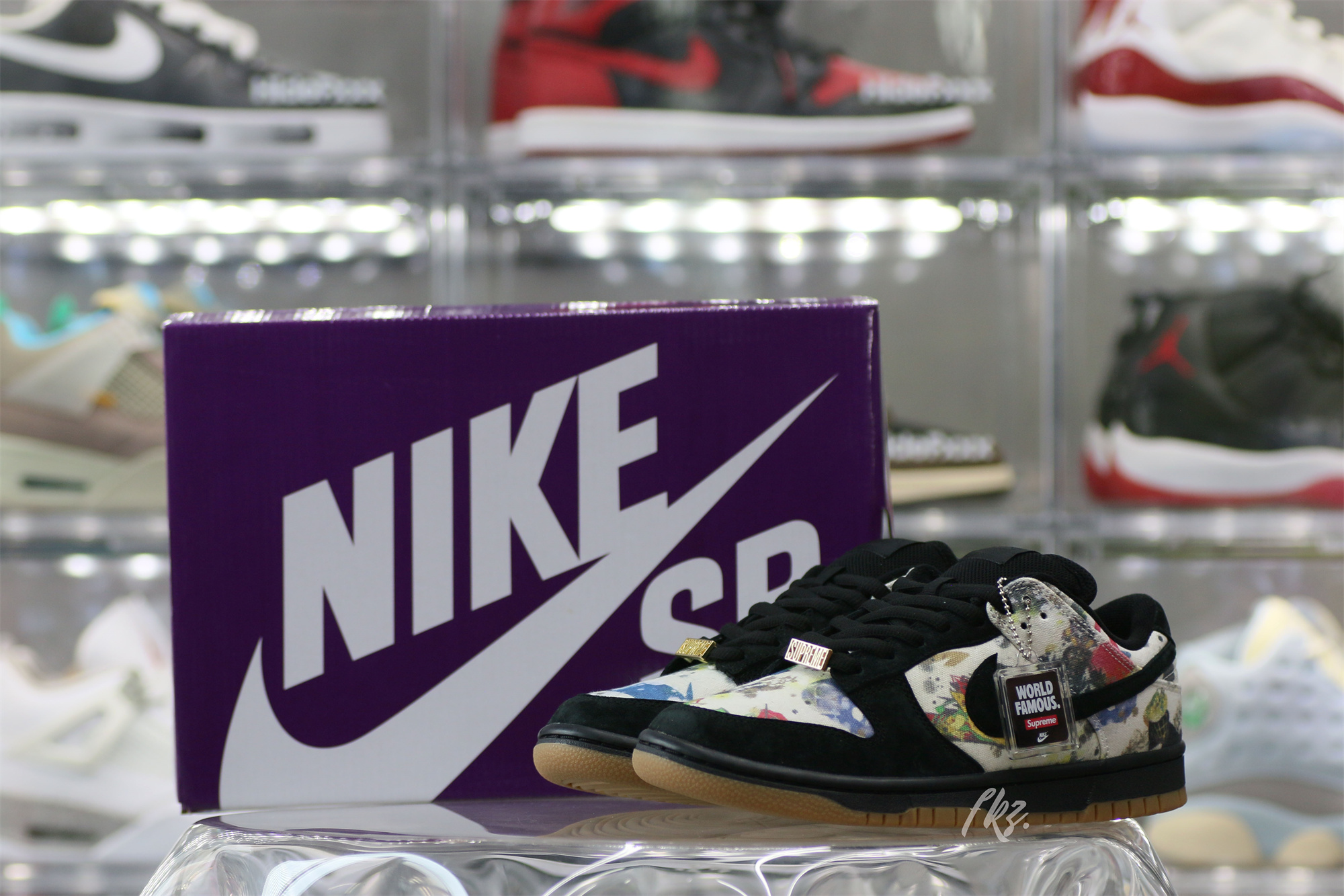 Supreme x Nike SB Dunk Low 2023