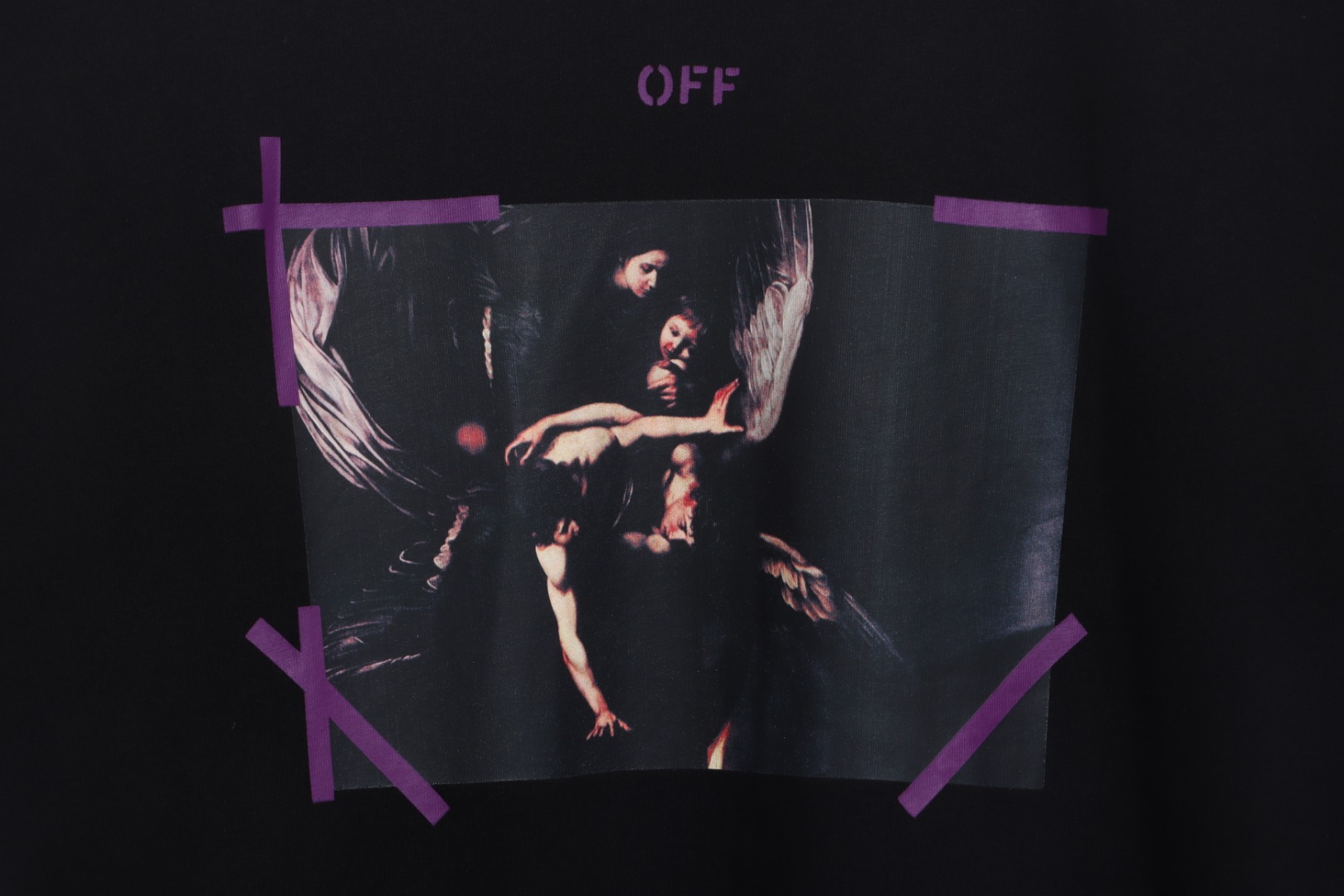 0W oil painting of Notre Dame with short sleeves