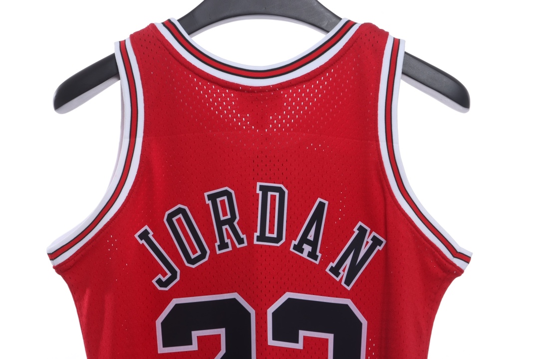 Bulls jersey No. 23