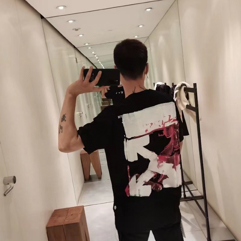 OW Acrylic Arrow Print Short Sleeve