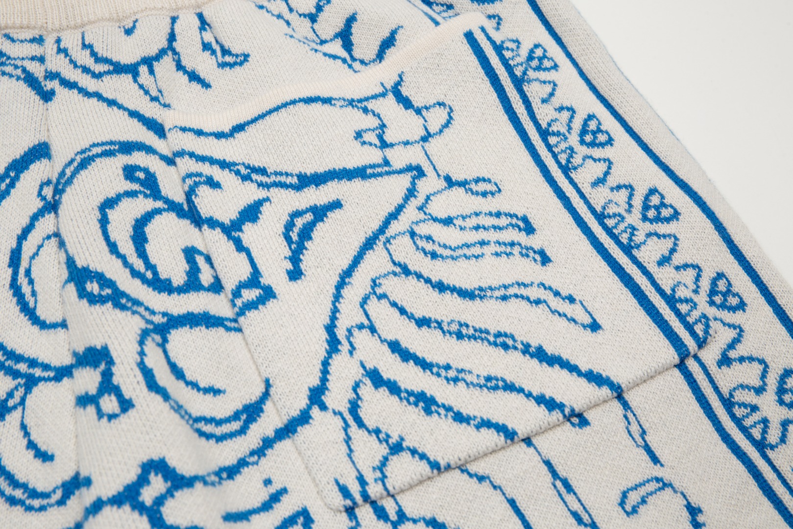 Rhud3 2023ss men’s and women’s identical Danube blue knitted shorts