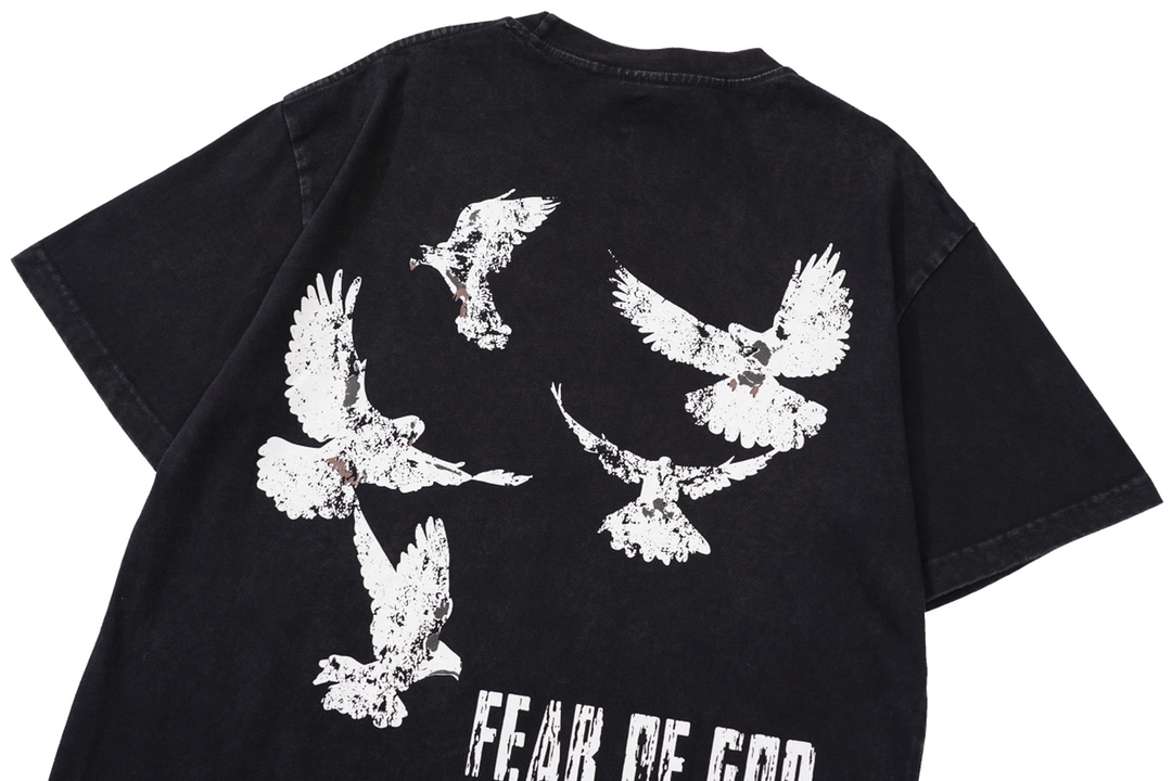 vintag3 hand-held rose and pigeon printed short-sleeved T-shirt