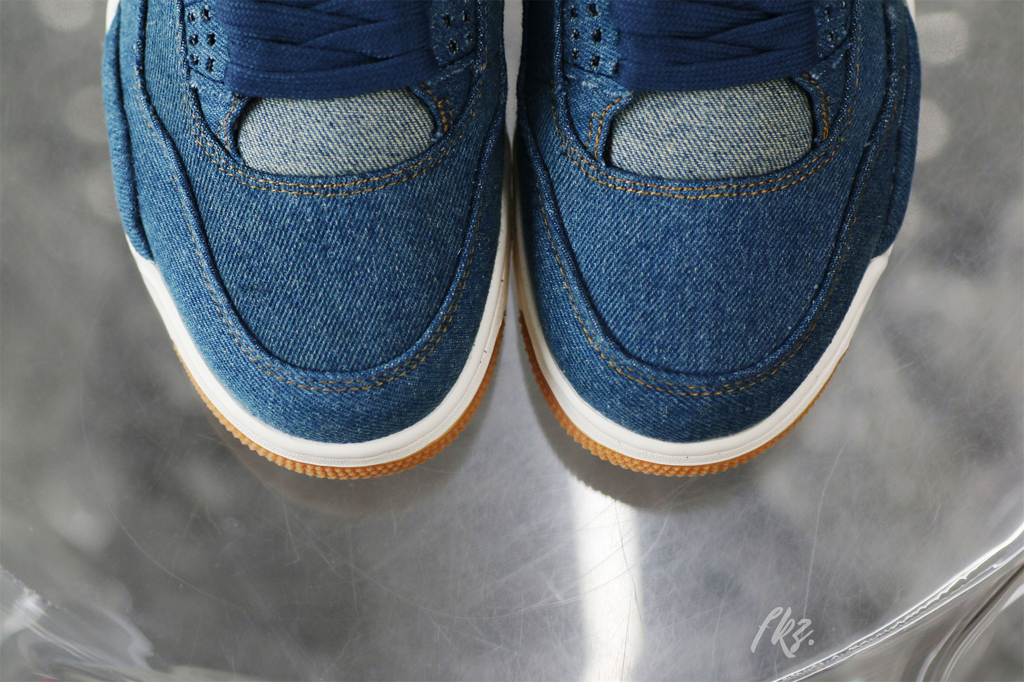 Air Jordan 4 Retro Levi’s Denim (Levi’s Tag)