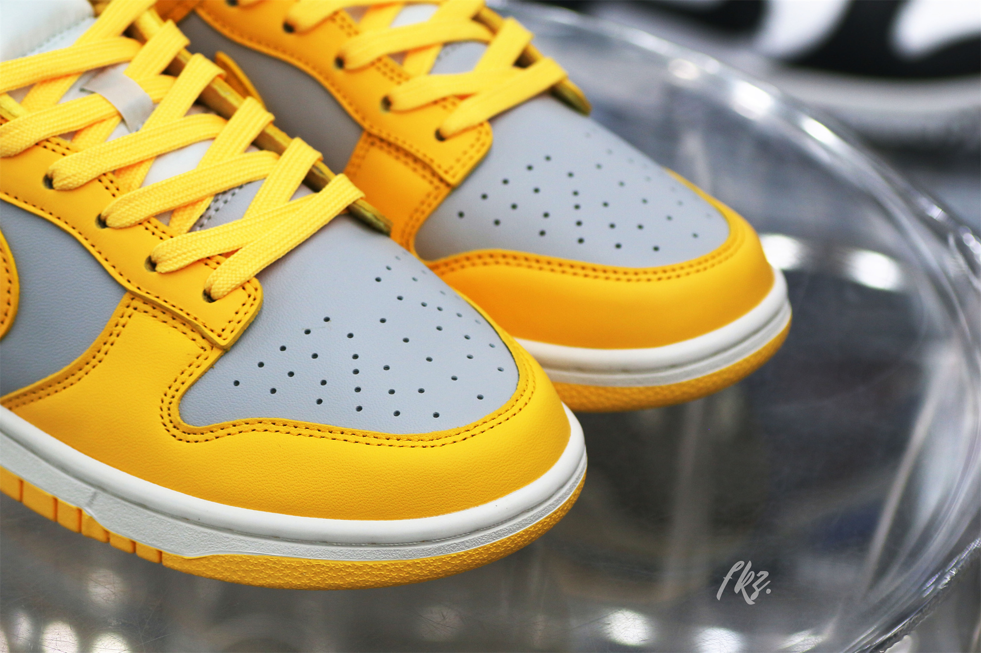 Nike Dunk Low Citron Pulse (Women’s)