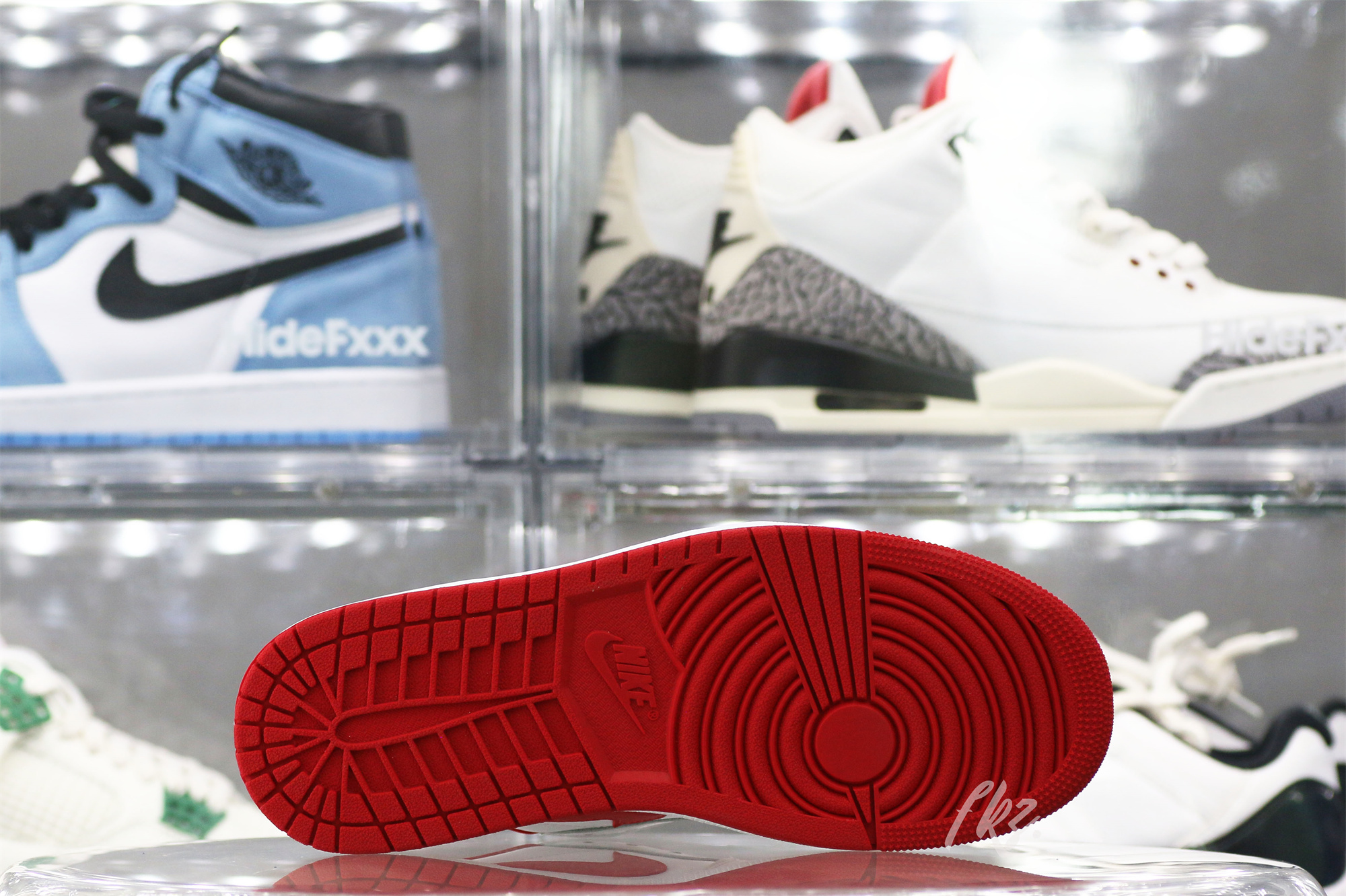 Air Jordan 1 Low University Red