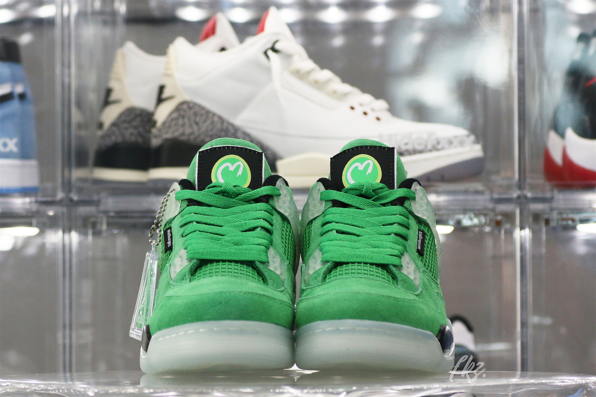 Air Jordan 4 Retro Wahlburgers
