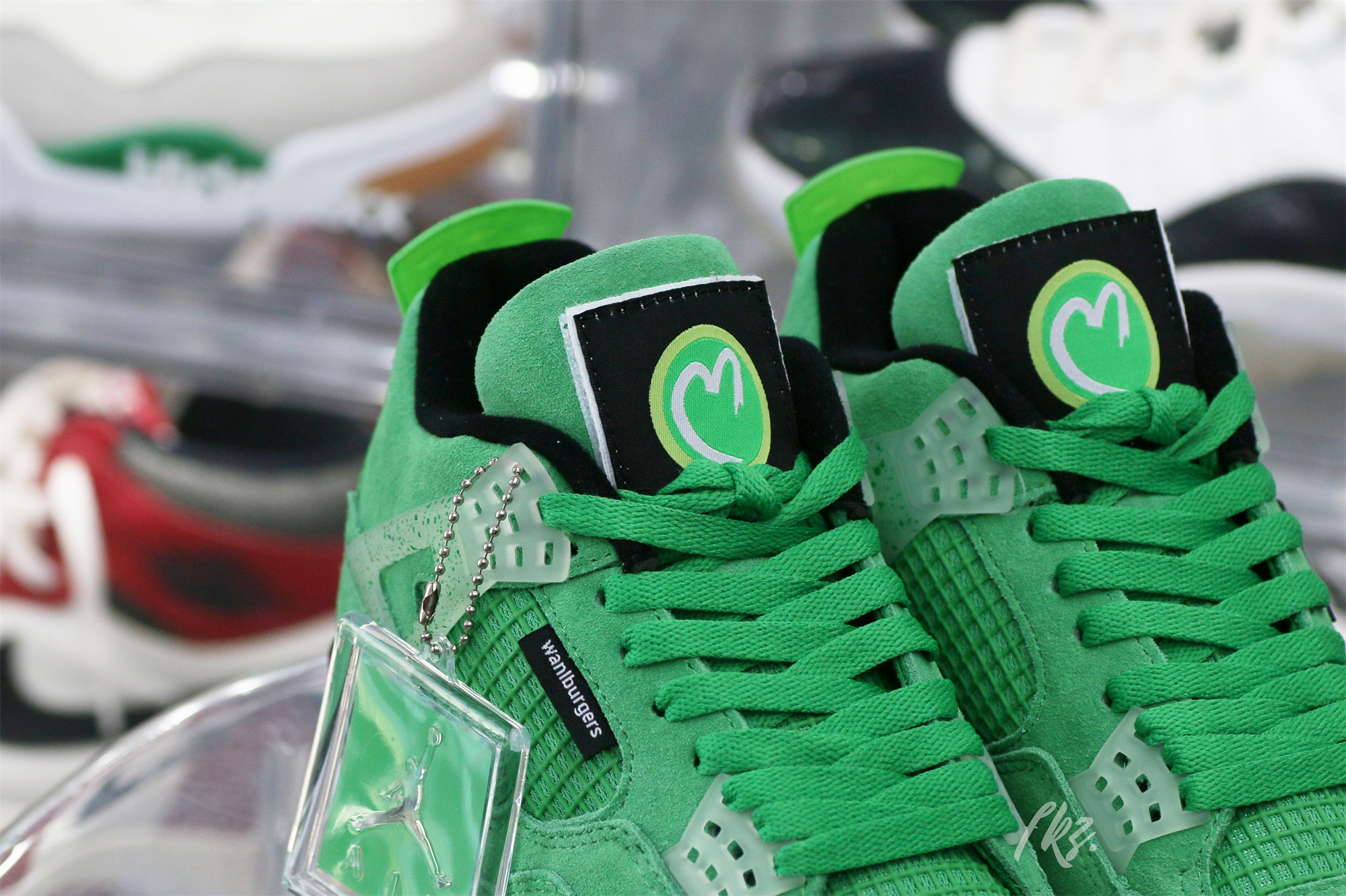 Air Jordan 4 Retro Wahlburgers