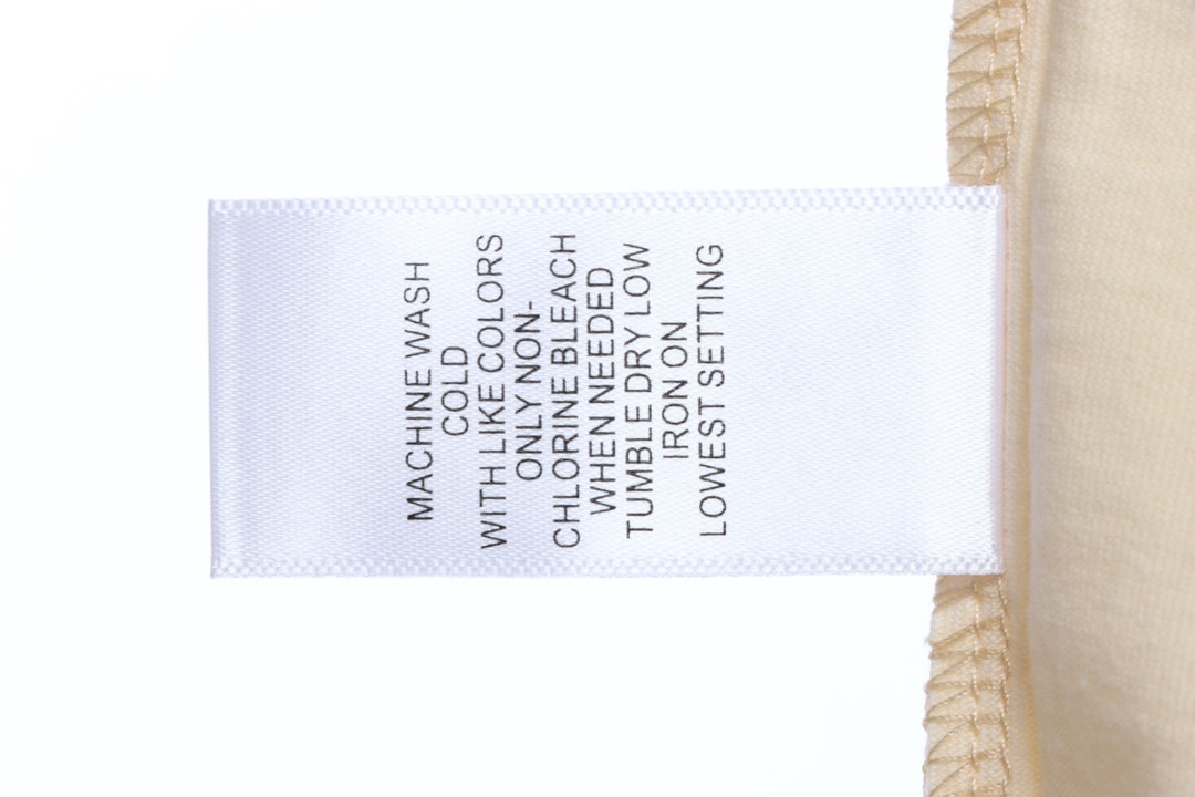 Essentials back silicone letter short sleeve