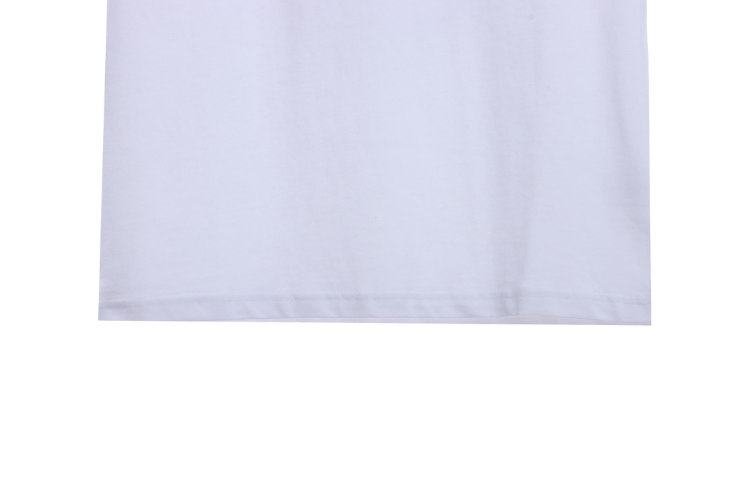 BAPE chest graffiti letters short sleeves