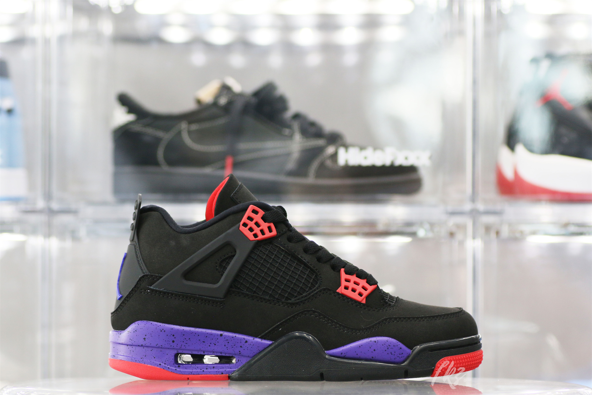 Air Jordan 4 Retro Raptors（2018）