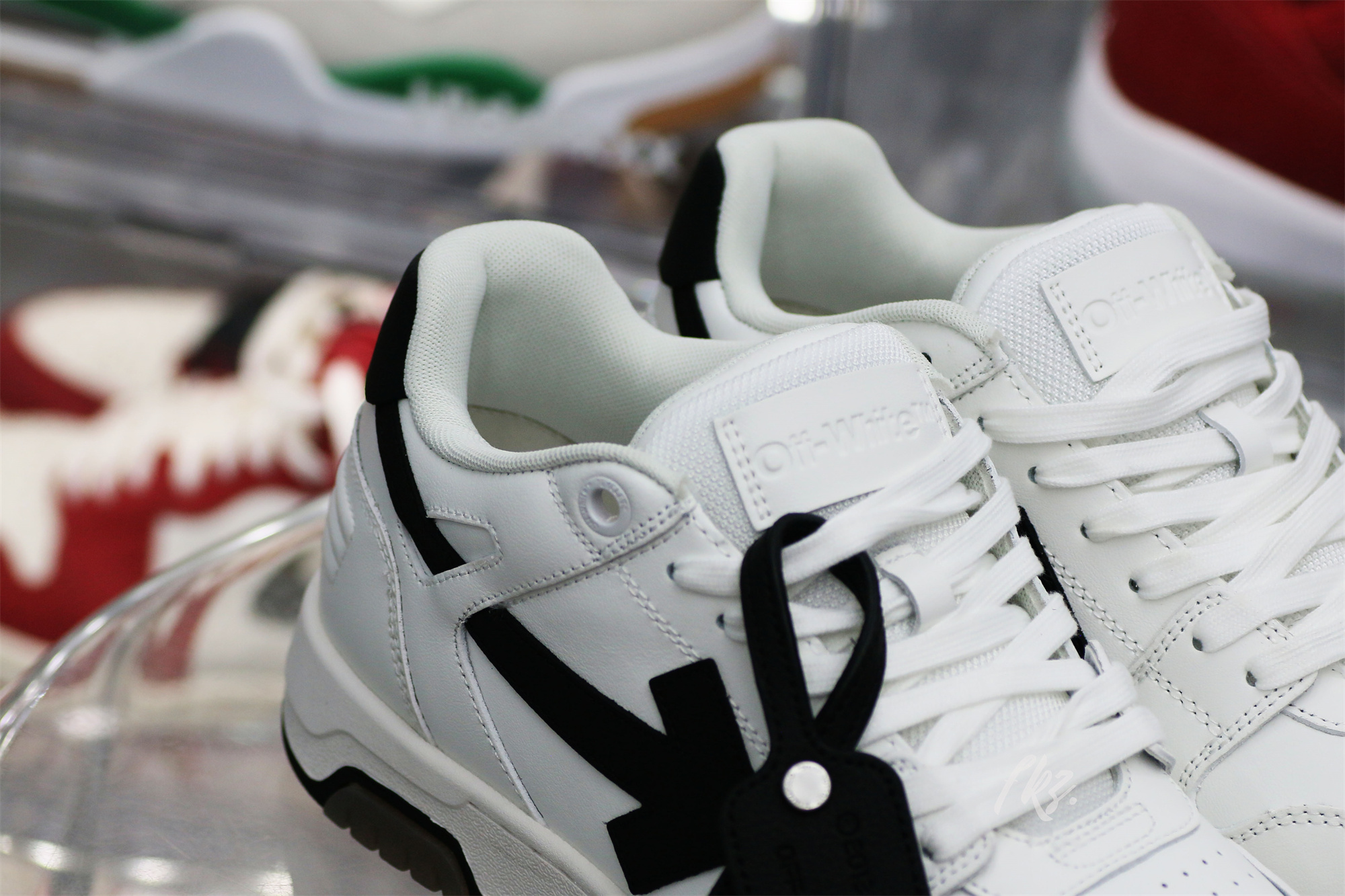 OFF-WHITE White & Black ‘Out Of Office’ Sneakers