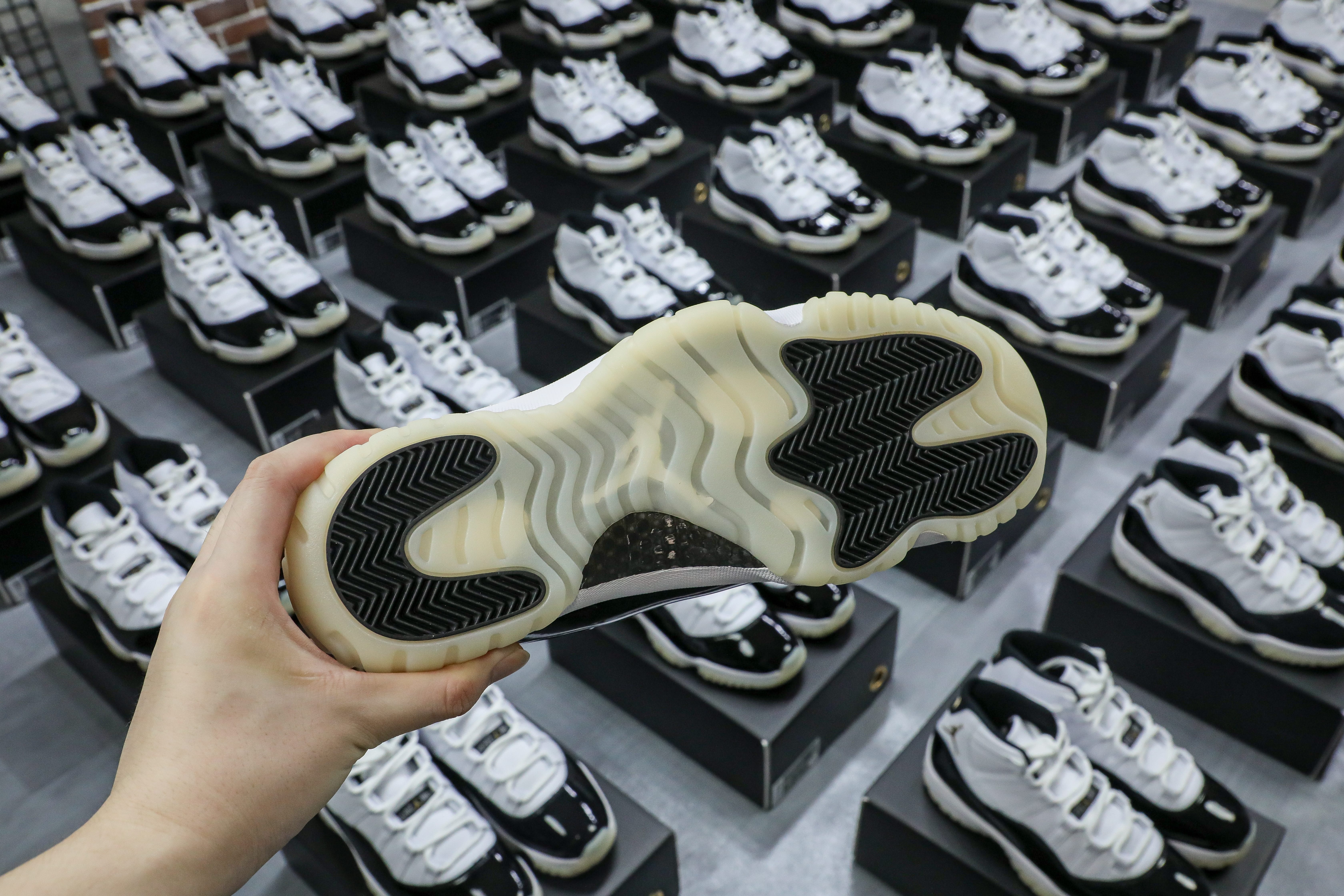 Air Jordan 11 DMP Gratitude 2023 (LN5 A1)