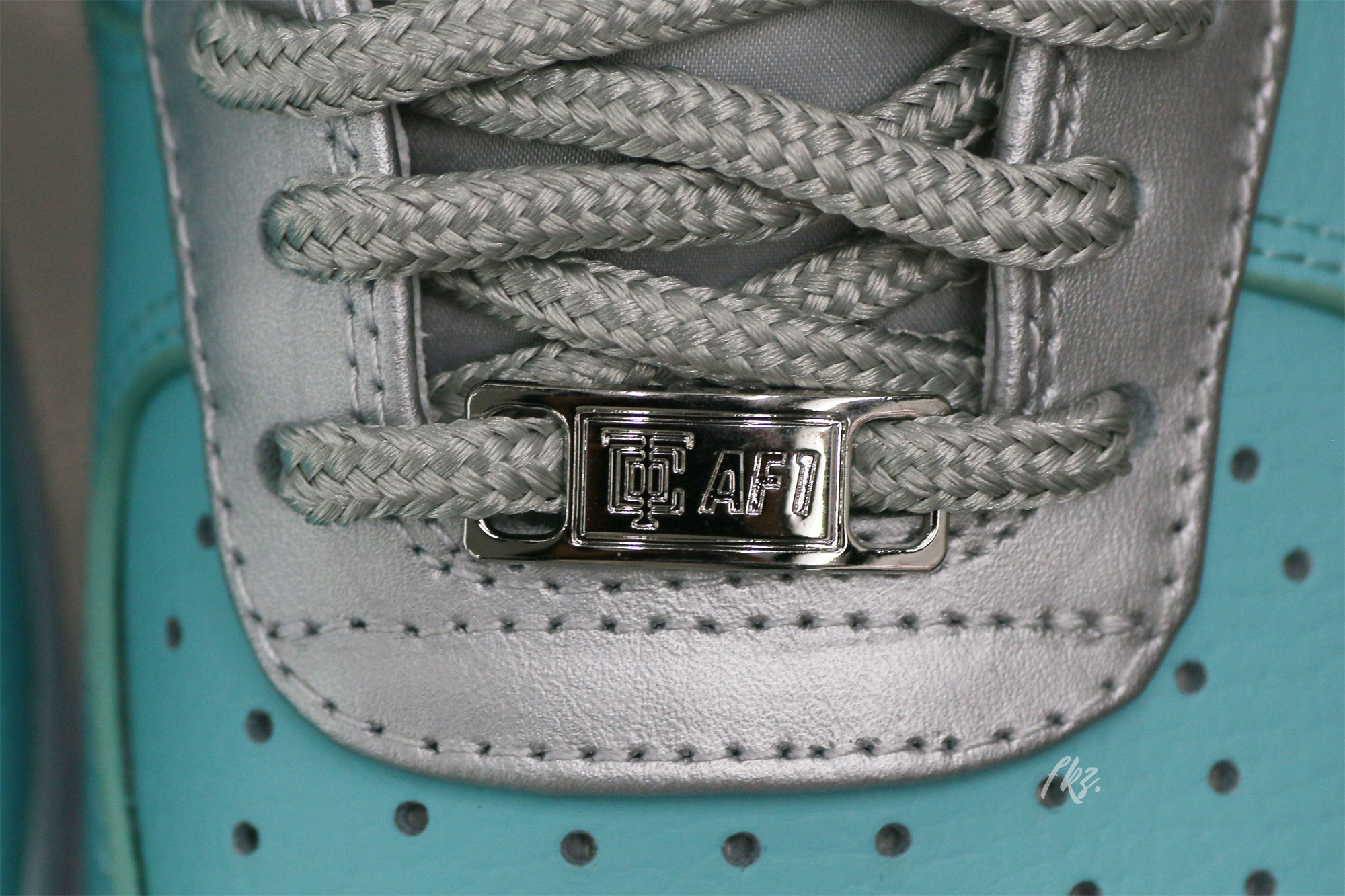 ππ₯π
π
πππ & ππ. Nike Air Force 1 Low 1837