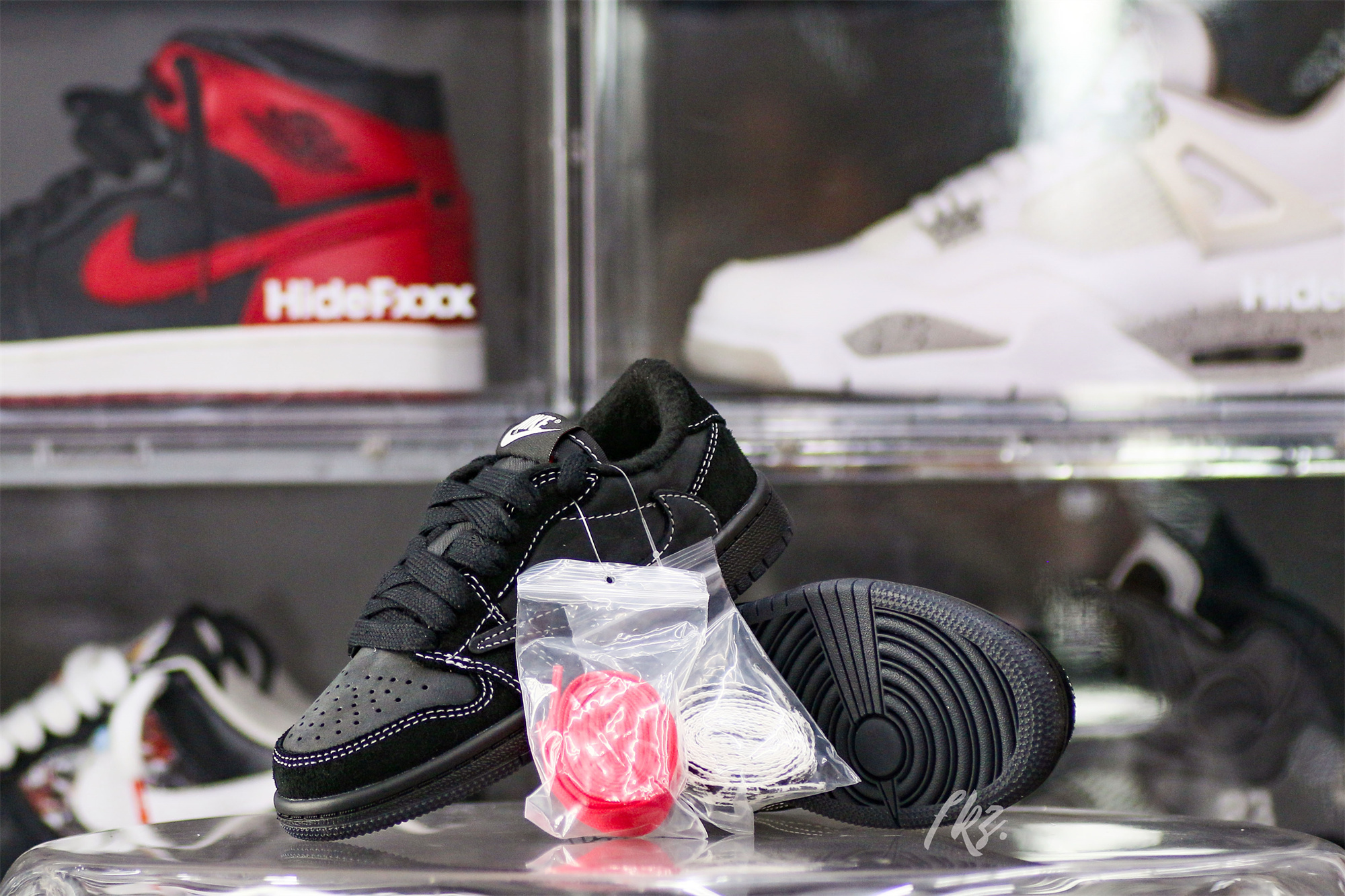 Travis Scott x Jordan 1 Retro Low OG SP Black Phantom Kid (LN5 A1)