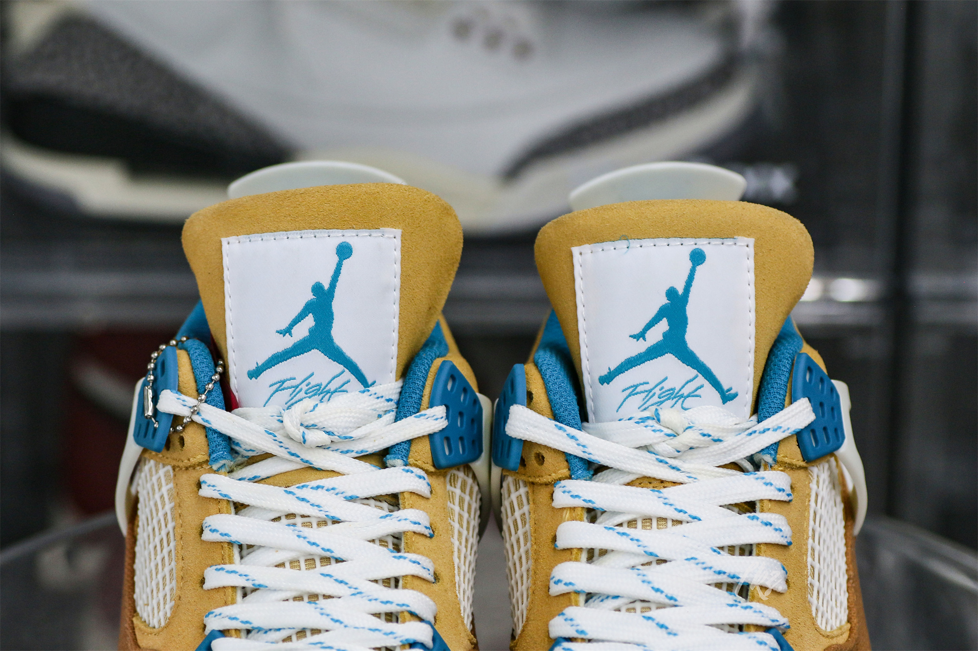 Air Jordan 4 Retro Cacao Wow 2023