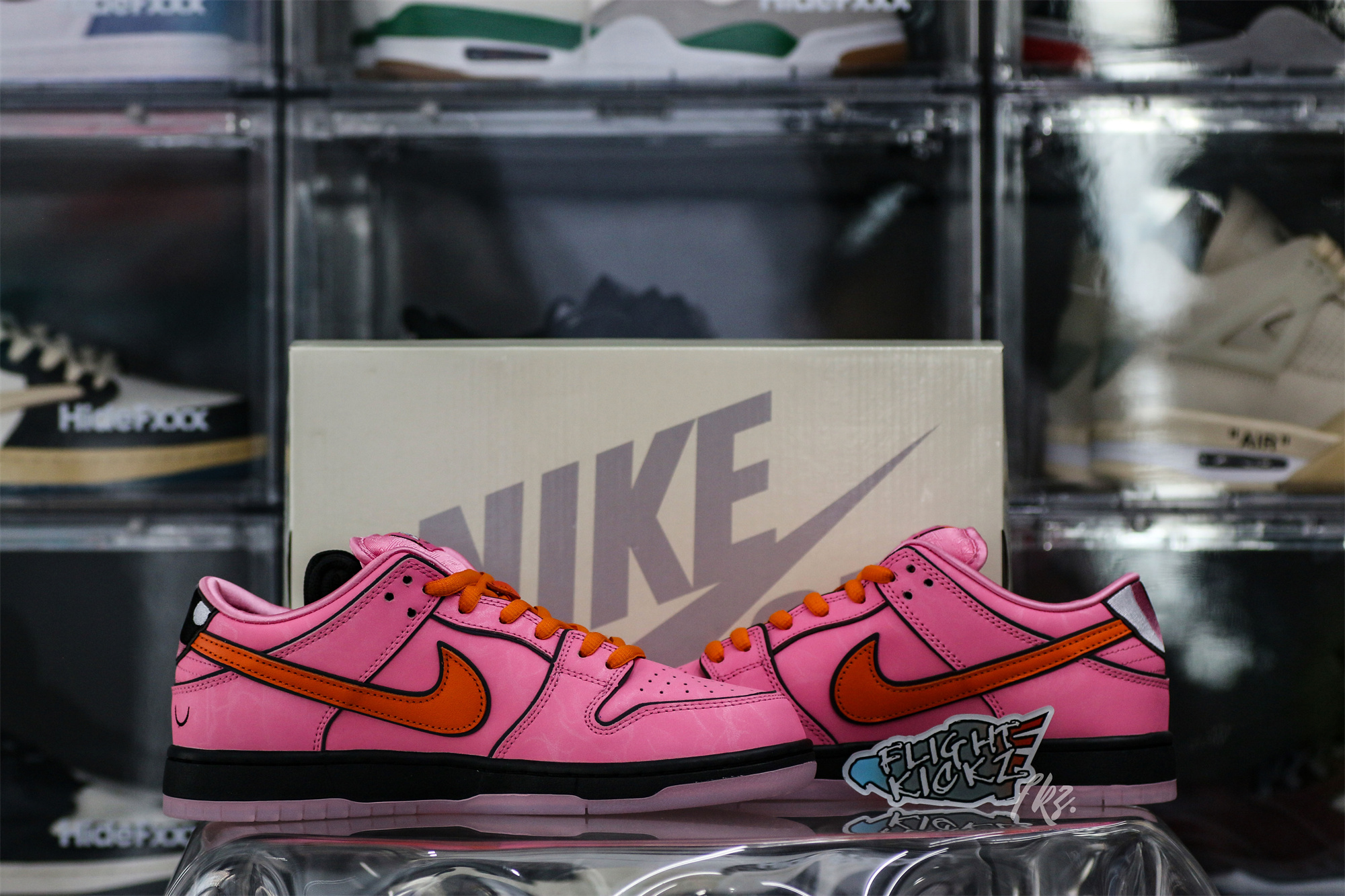 The Powerpuff Girls x Nike SB Dunk Low Blossom