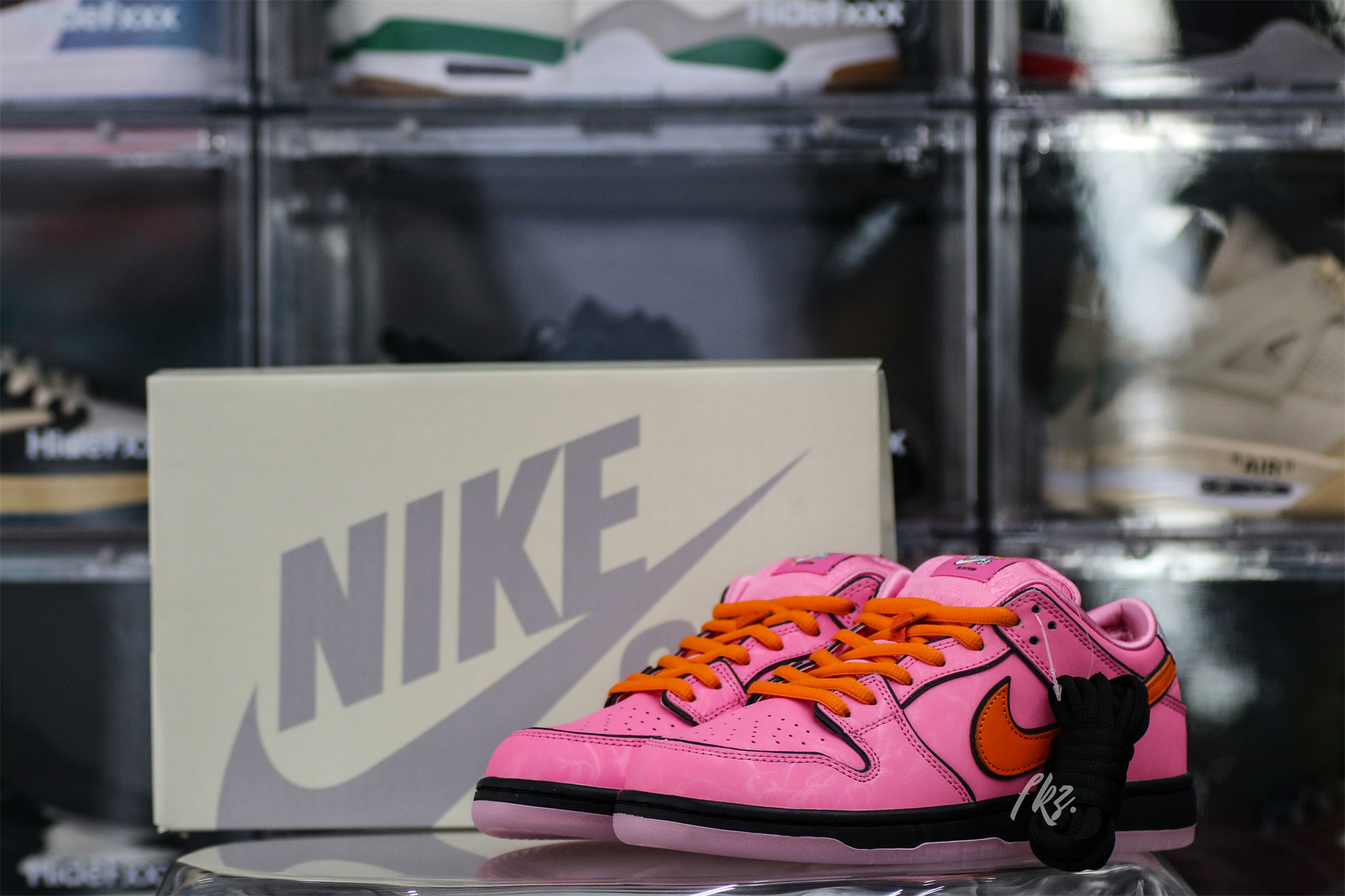 The Powerpuff Girls x Nike SB Dunk Low Blossom