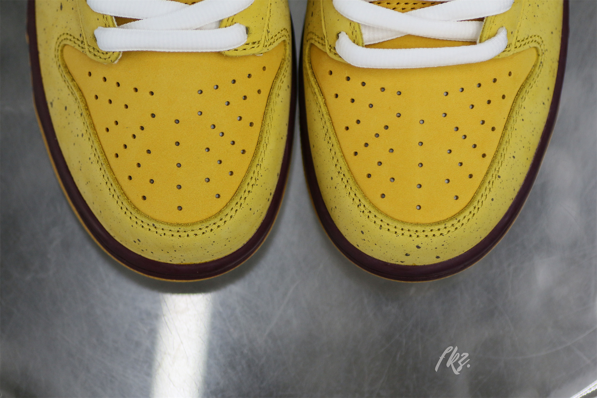 Nike SB Dunk Low Yellow Lobster