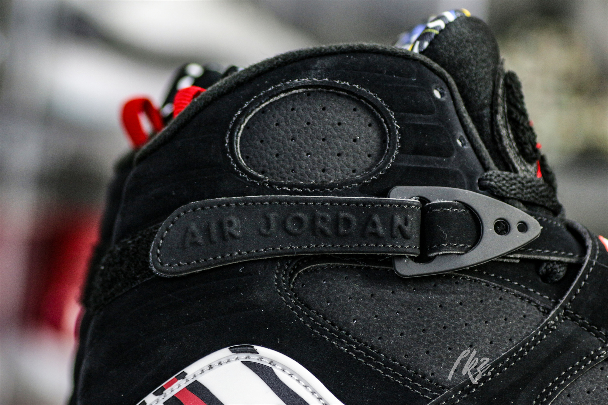 Air Jordan 8 Playoffs 2023