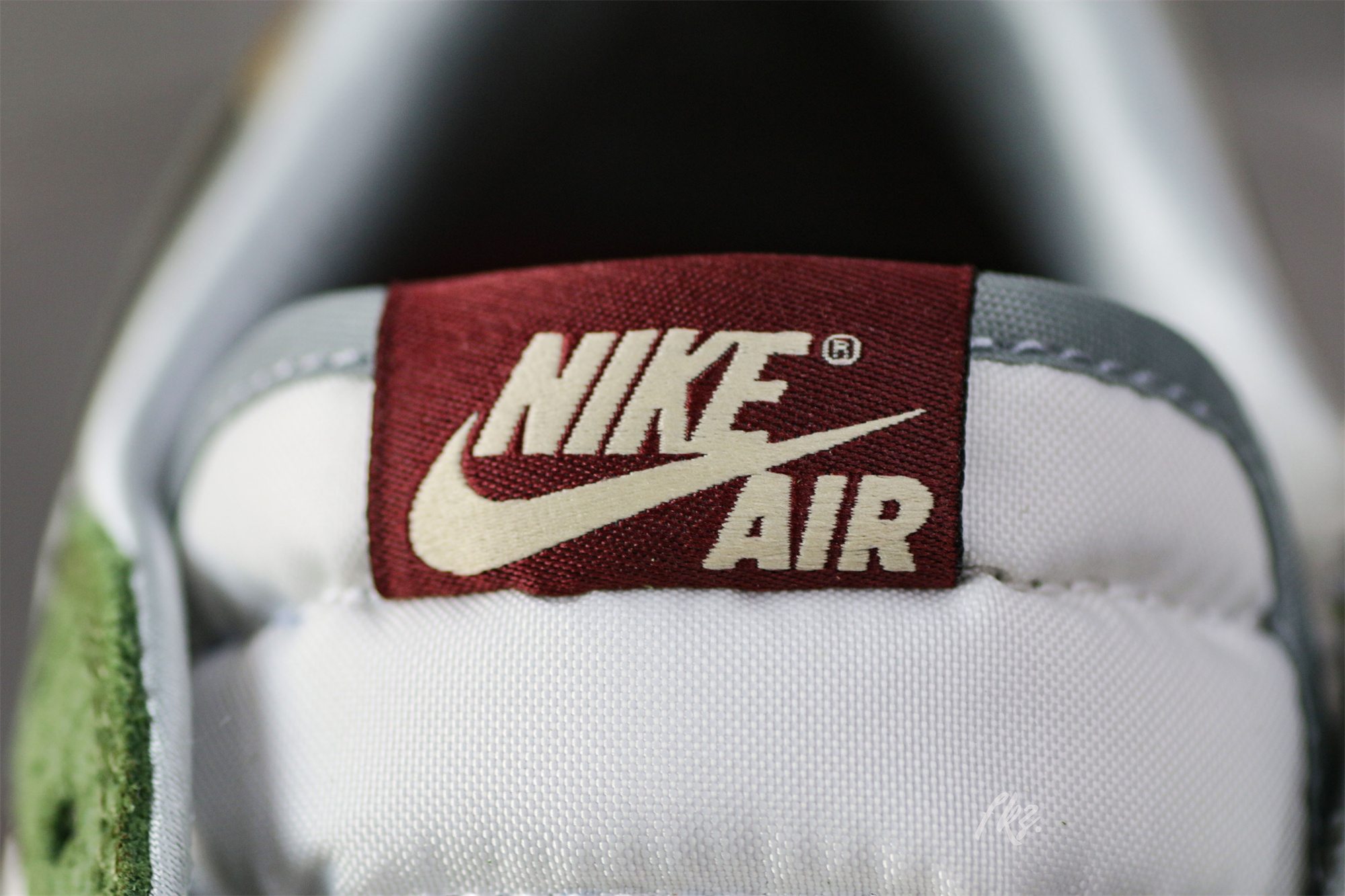 Air Jordan 1 Low OG “Year Of The Dragon ” 2024