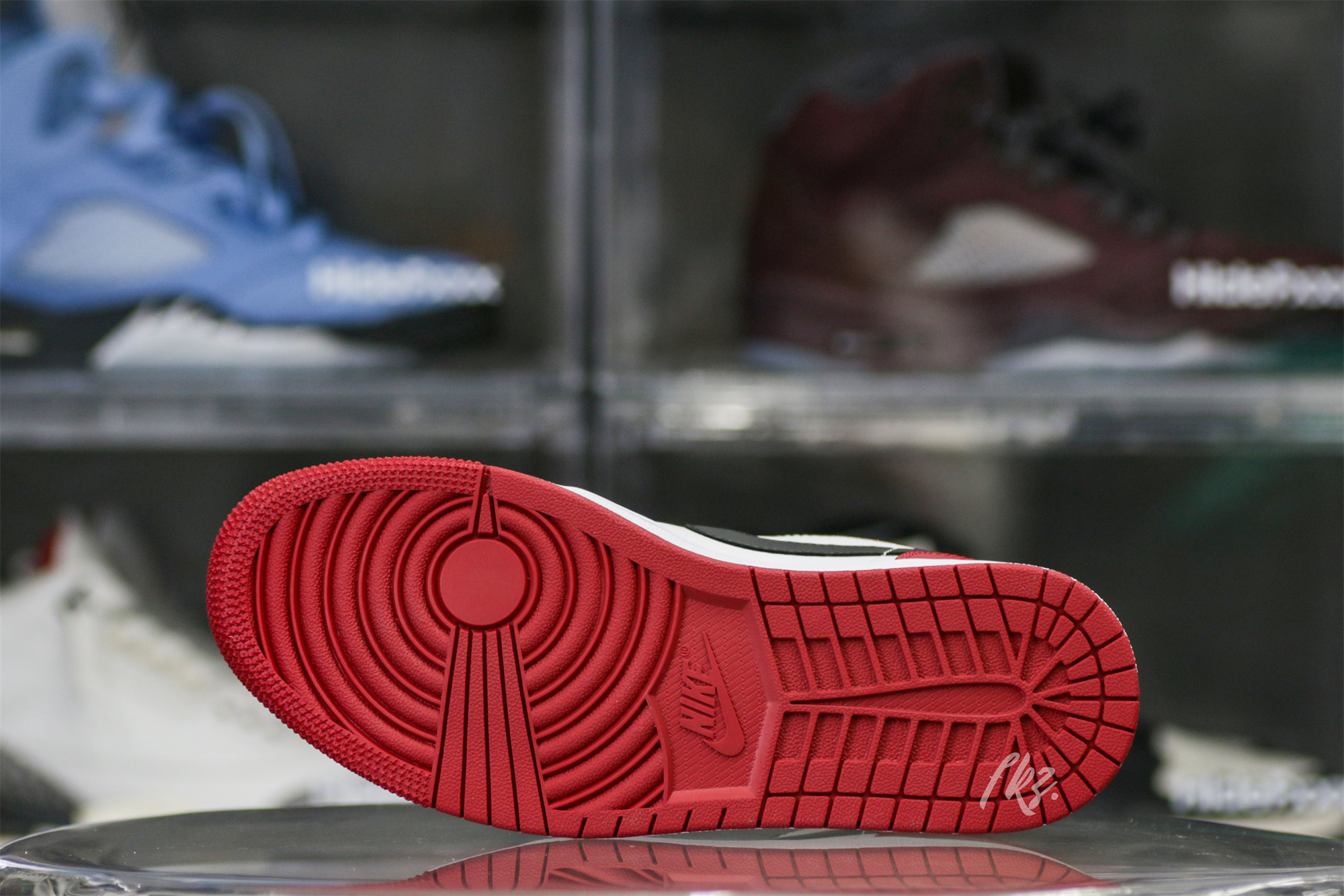 Air Jordan 1 Low Bred Toe 2021