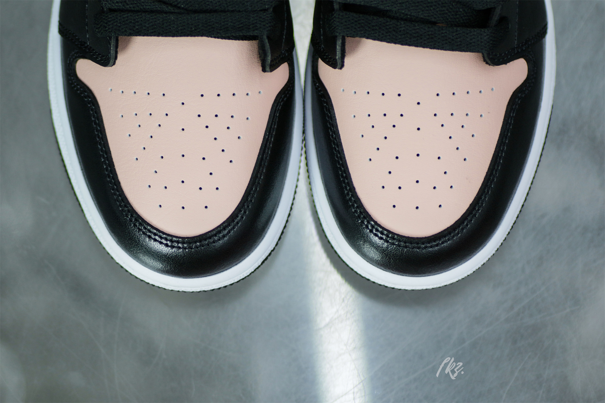 Air Jordan 1 Retro Low Crimson Tint 2021